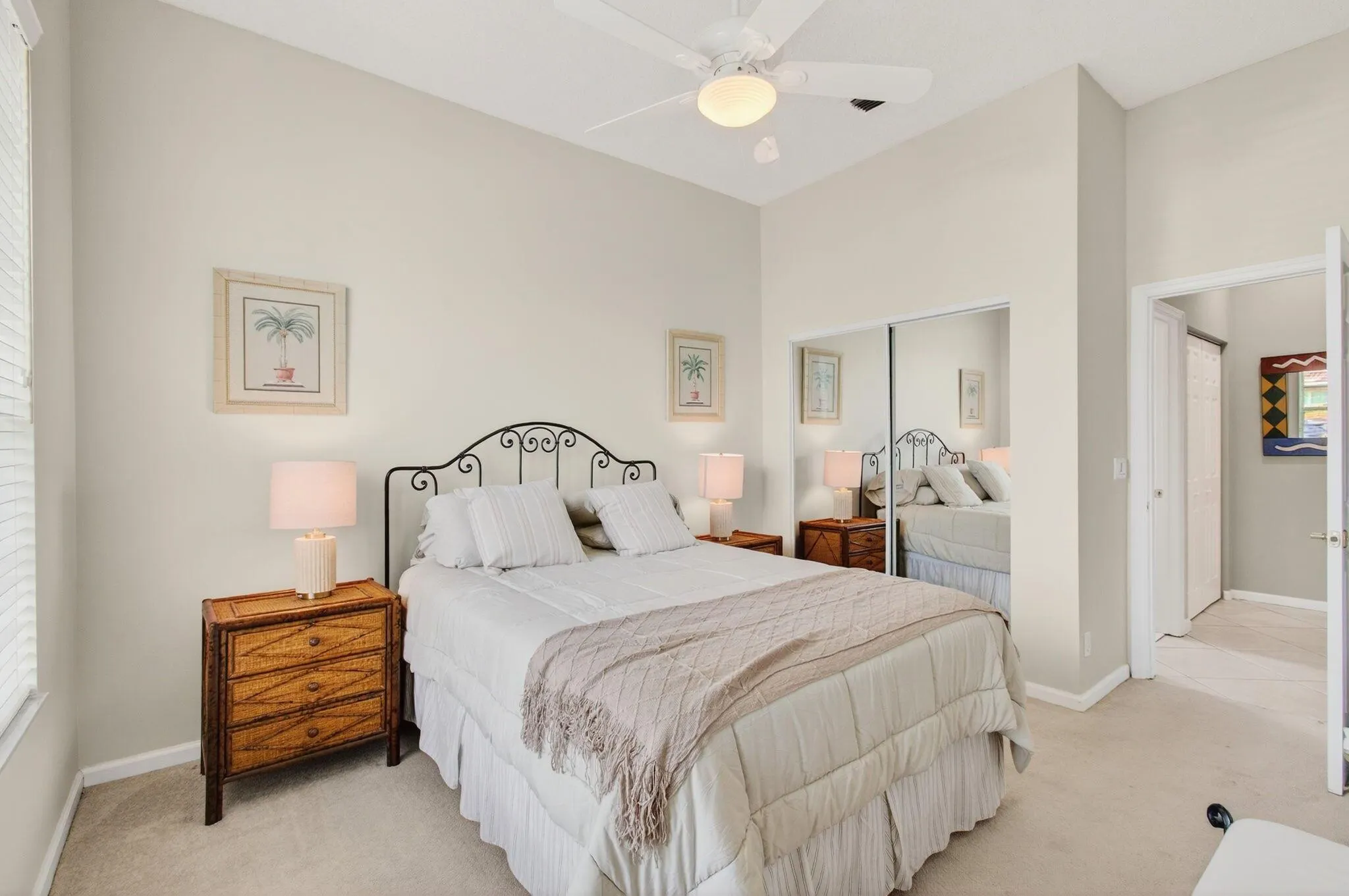 6886 Swansea Lane
