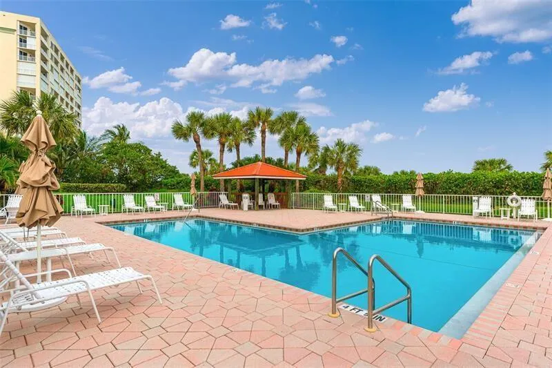 3870 N Highway A1a, #906