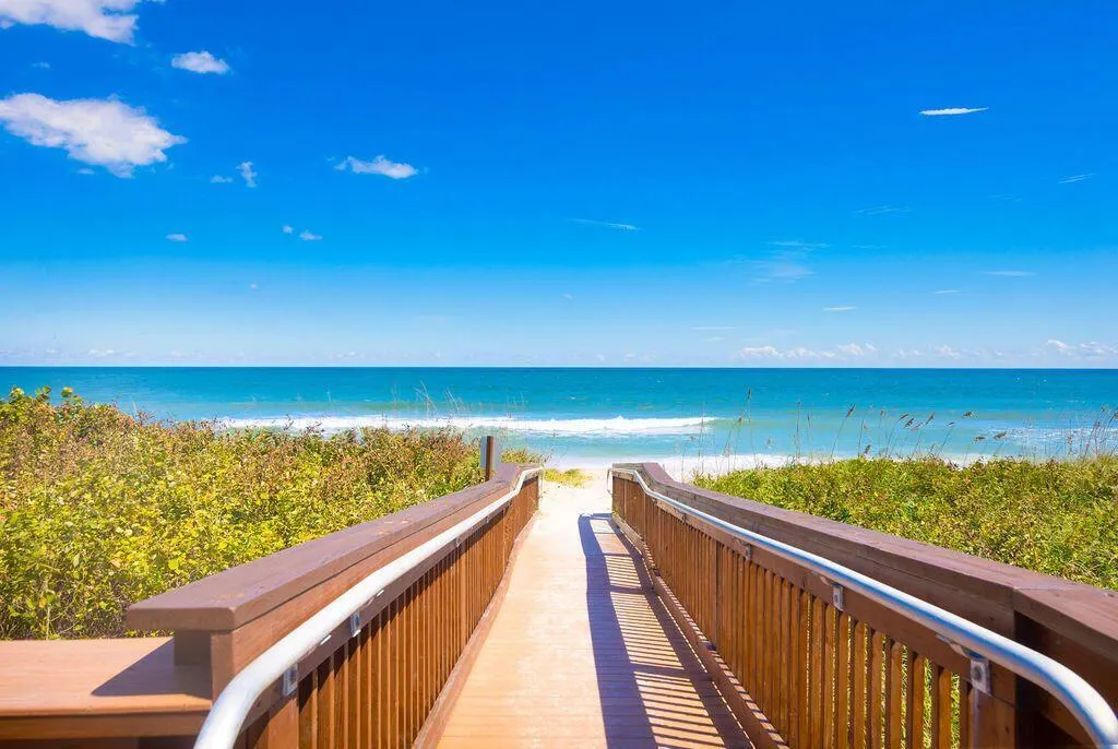 3870 N Highway A1a, #906