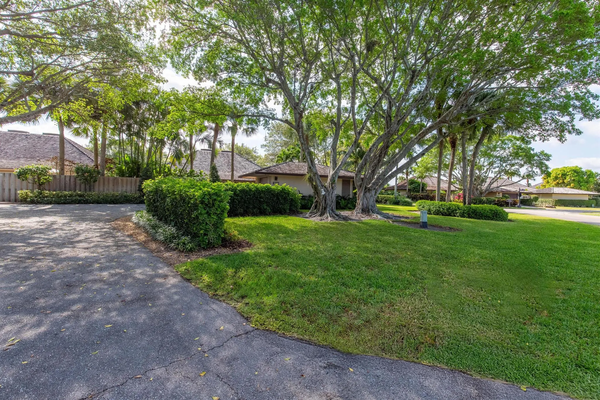 11669 Wimbledon Circle