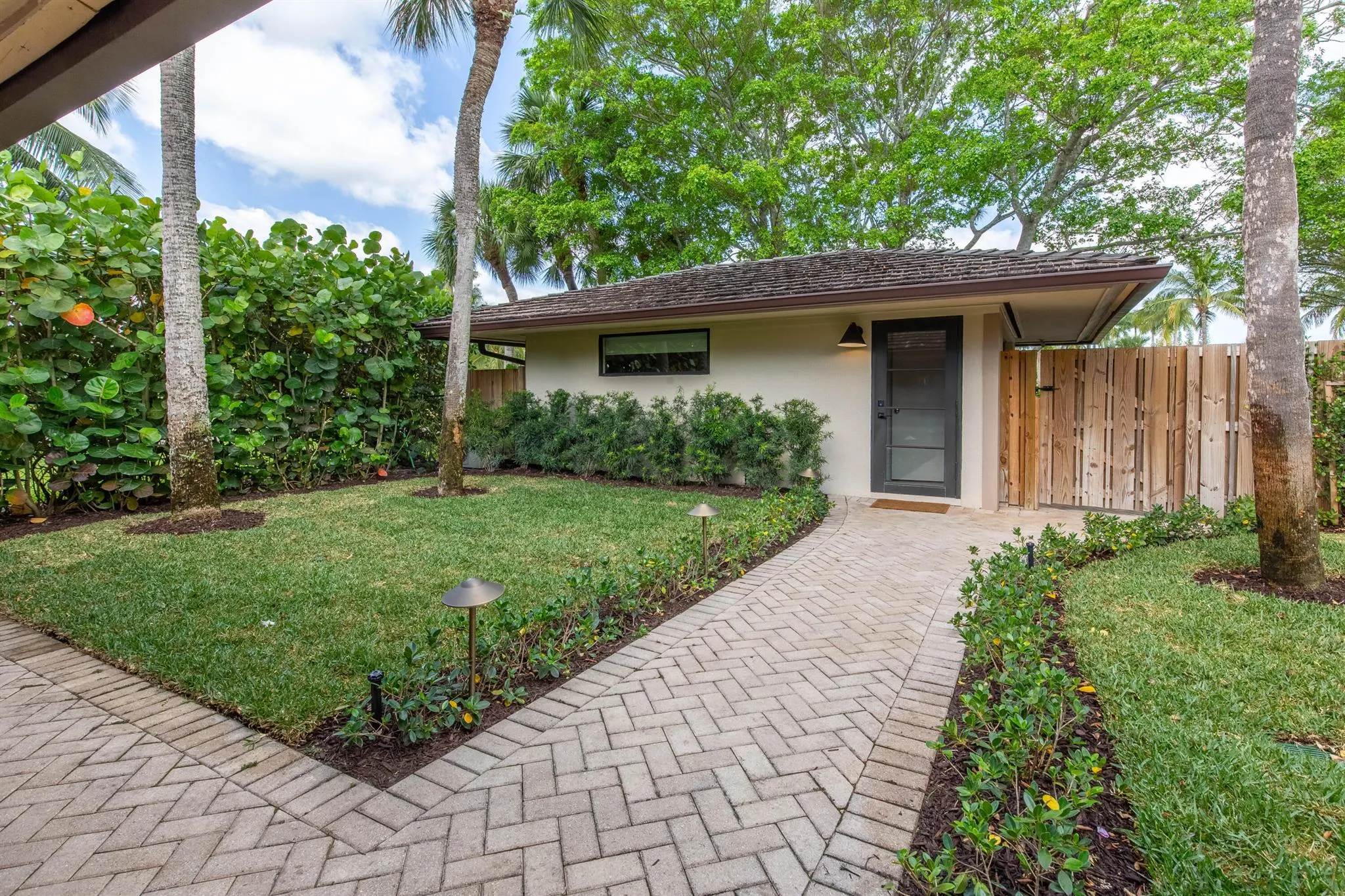 11669 Wimbledon Circle