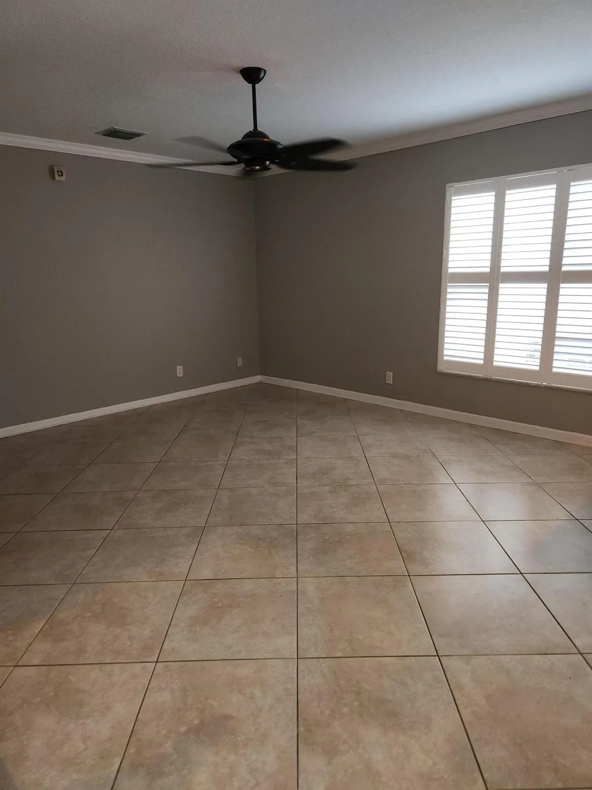 5242 Victoria Circle