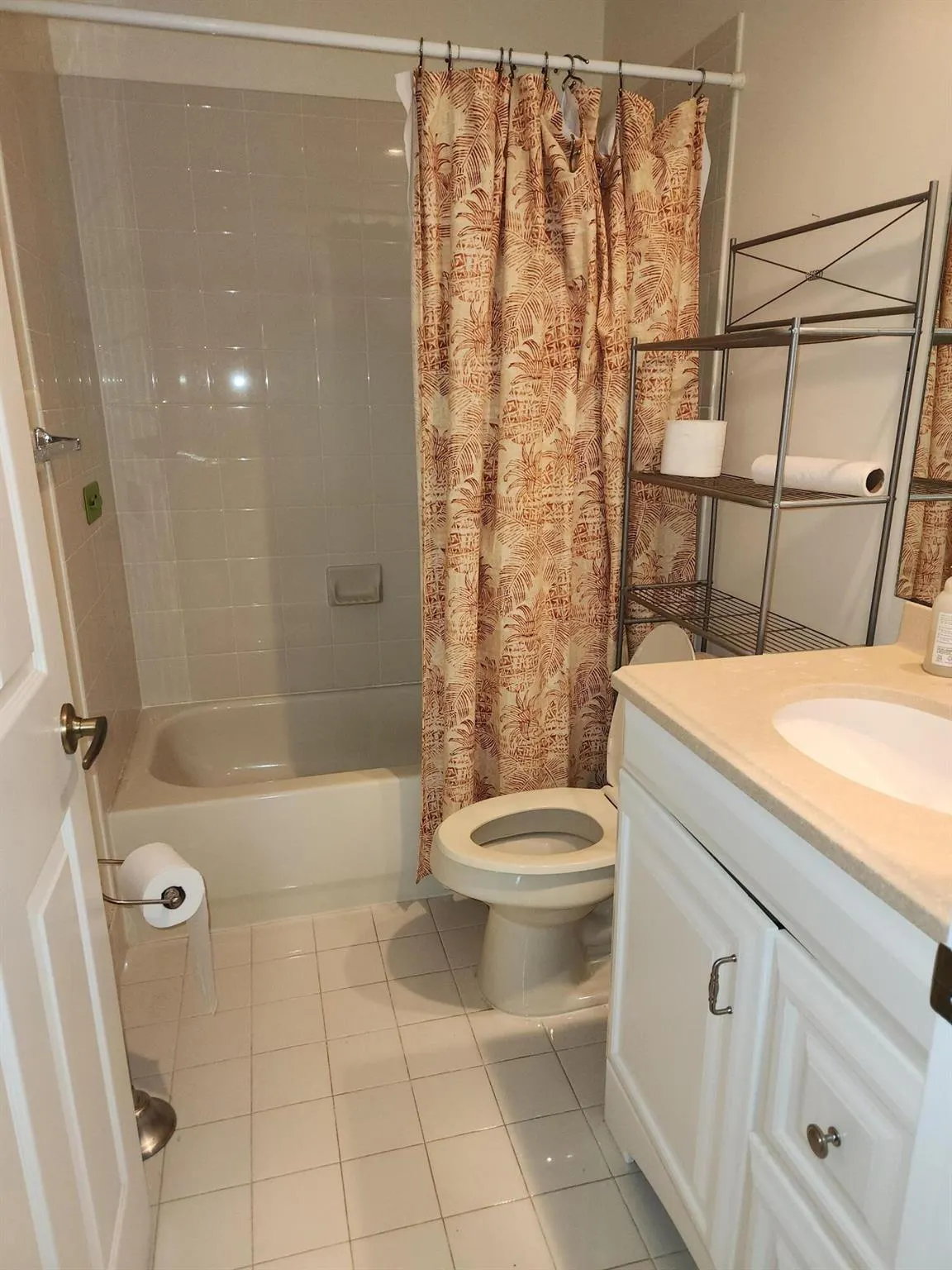 5242 Victoria Circle