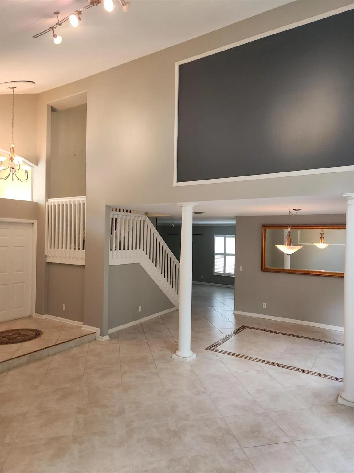 5242 Victoria Circle