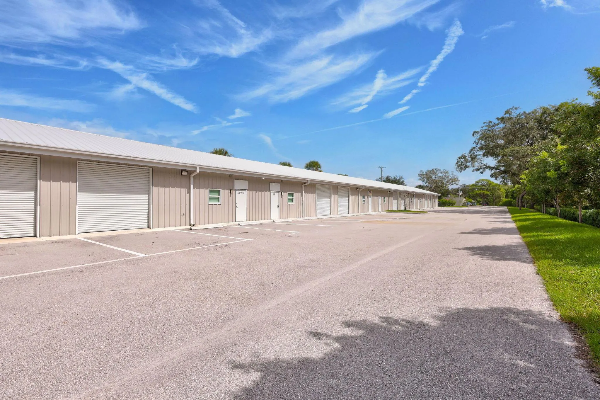3801 Oleander Avenue, #3803