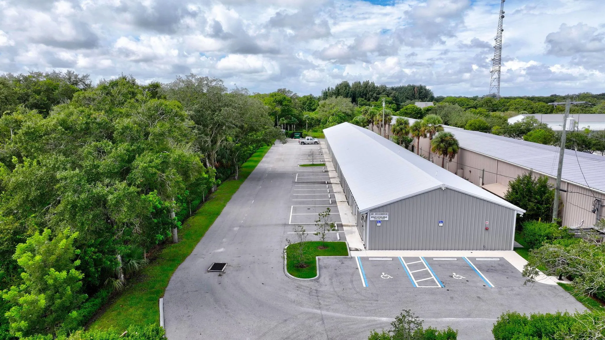 3801 Oleander Avenue, #3803