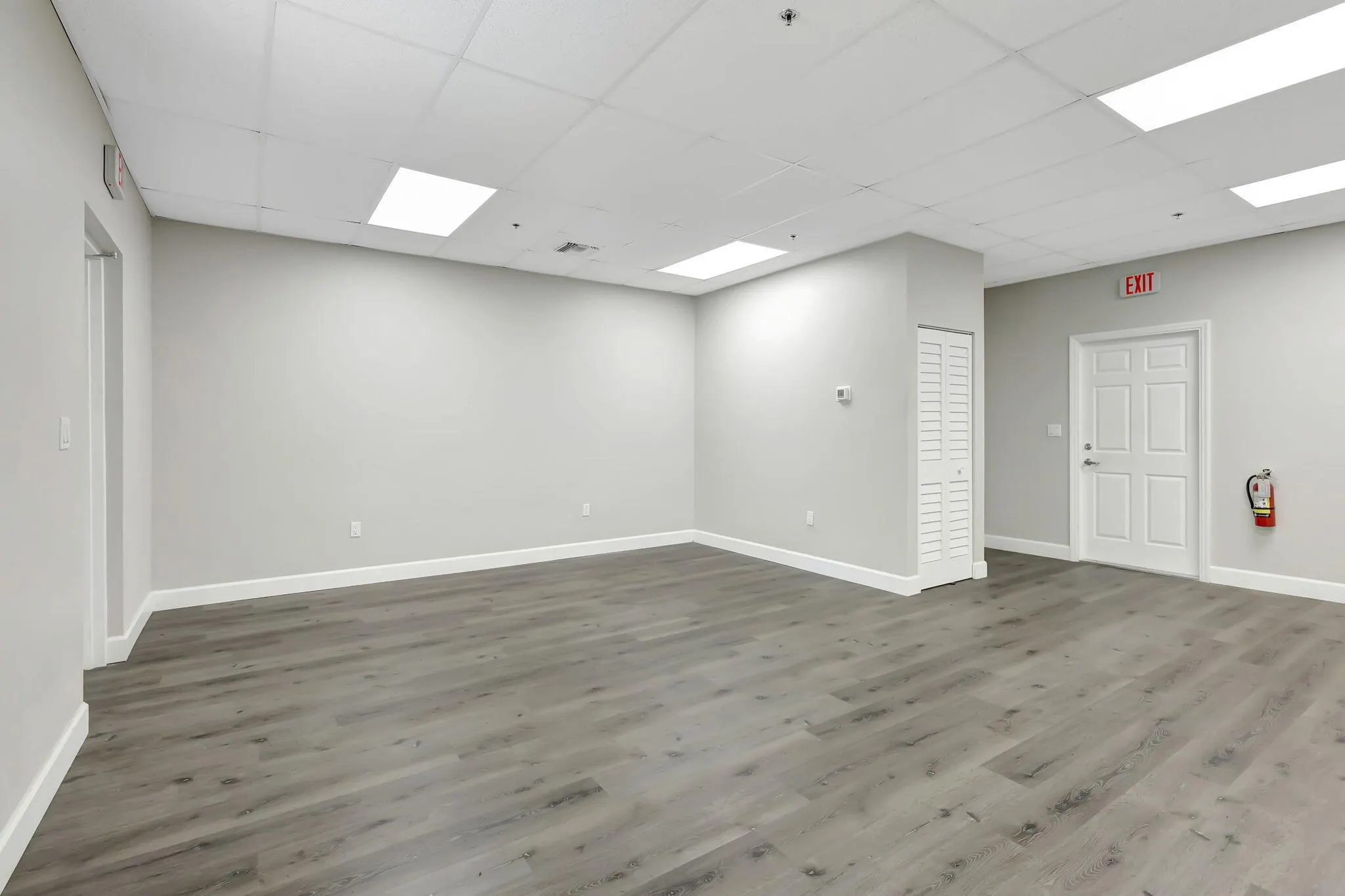 3801 Oleander Avenue, #3803