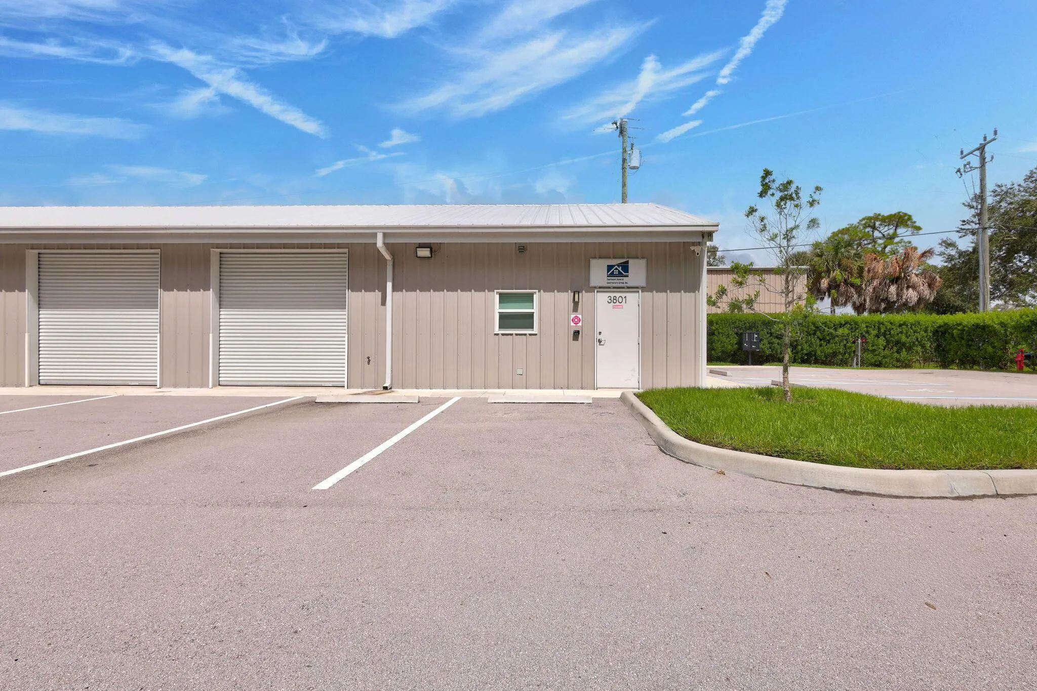 3801 Oleander Avenue, #3803