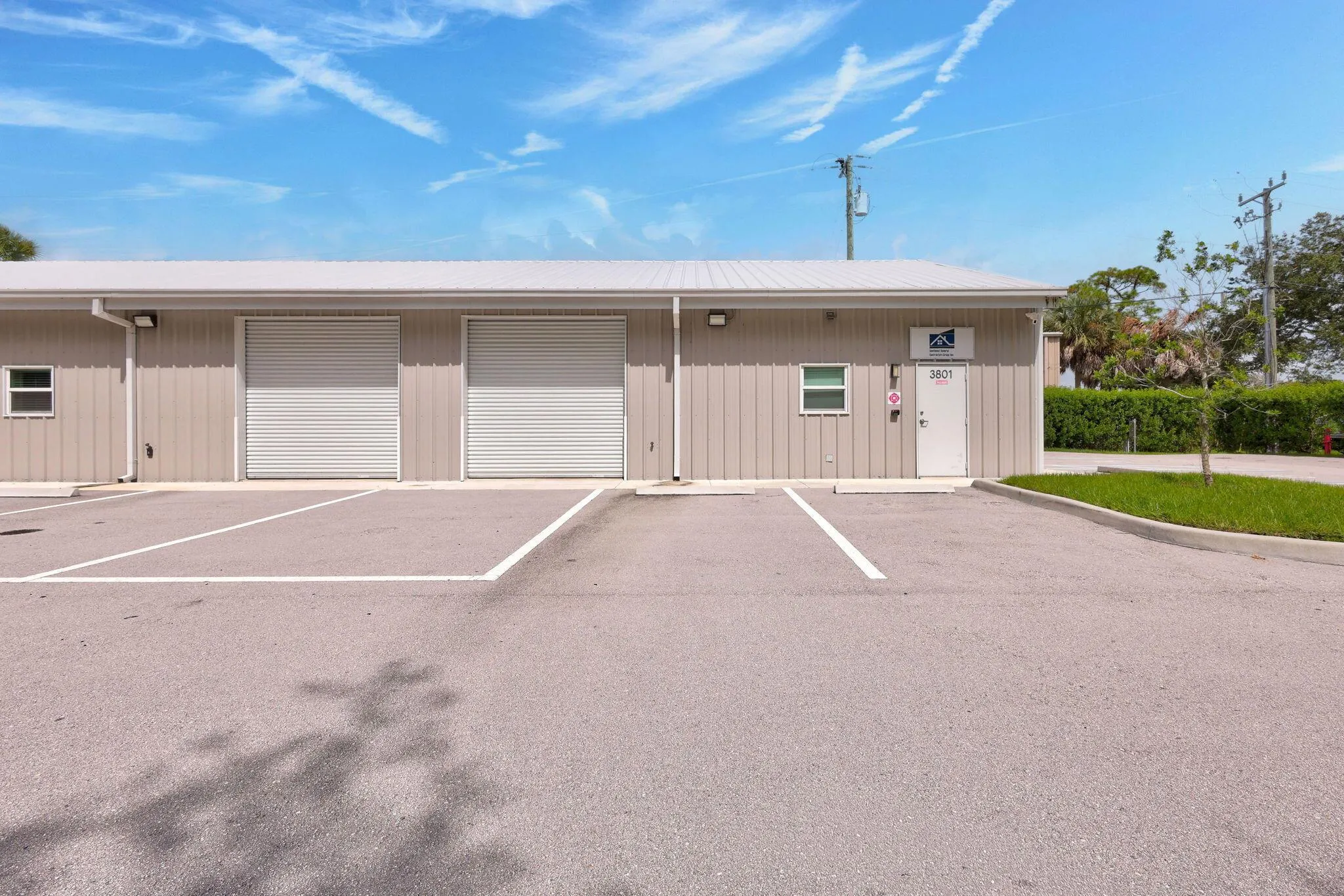 3801 Oleander Avenue, #3803