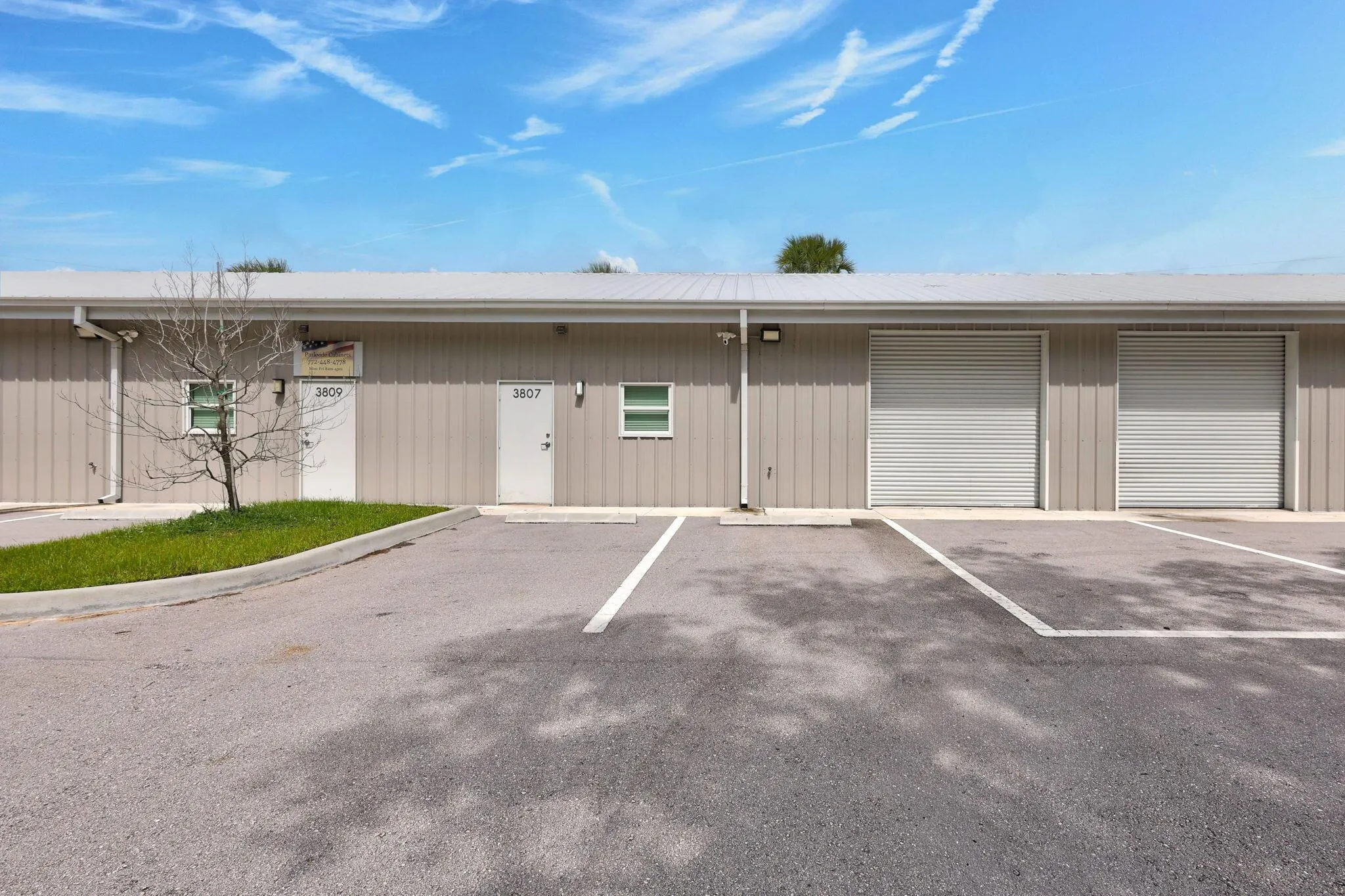 3801 Oleander Avenue, #3803