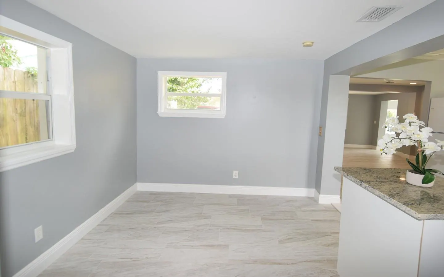 976 SW 34th Terrace