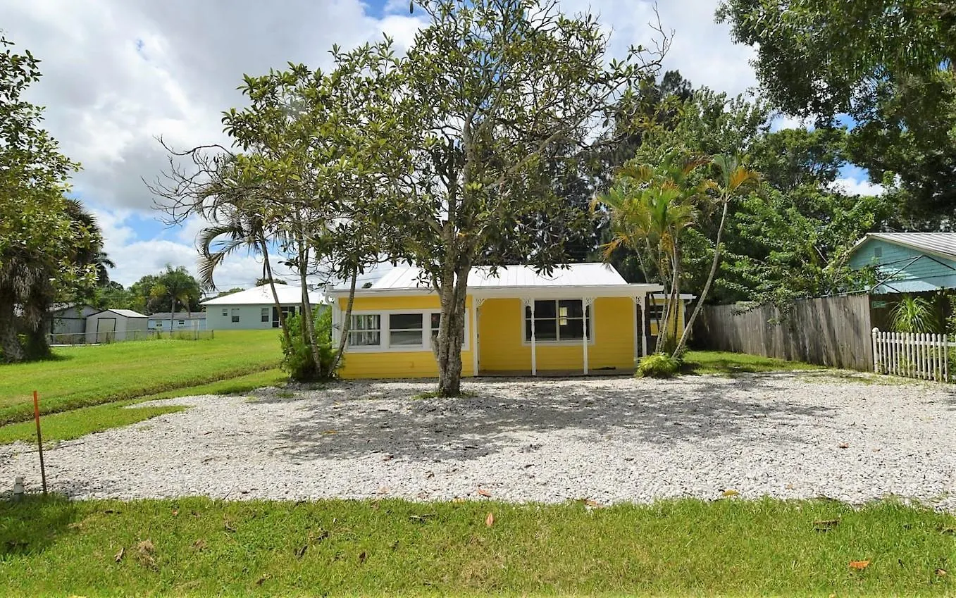 976 SW 34th Terrace