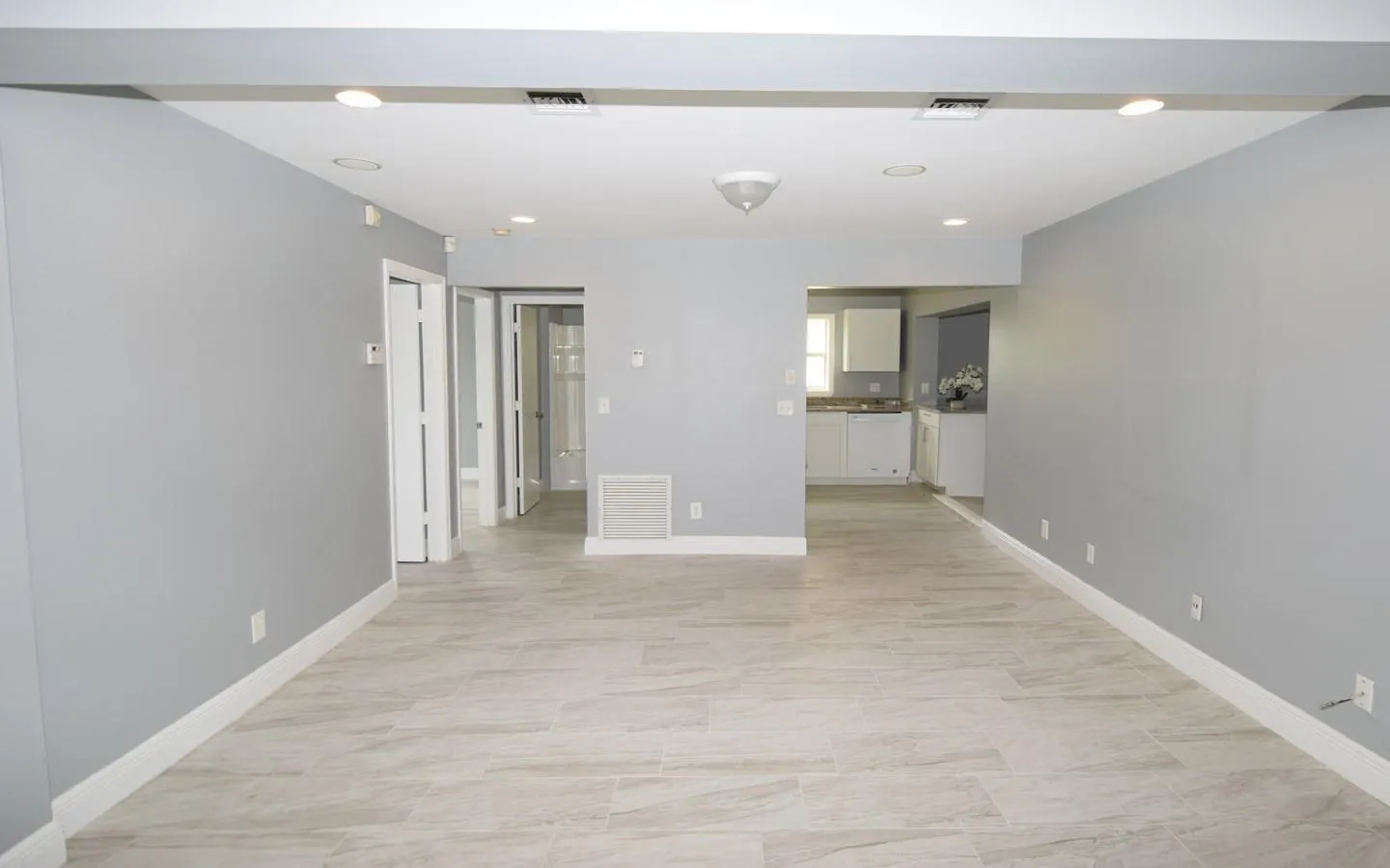 976 SW 34th Terrace