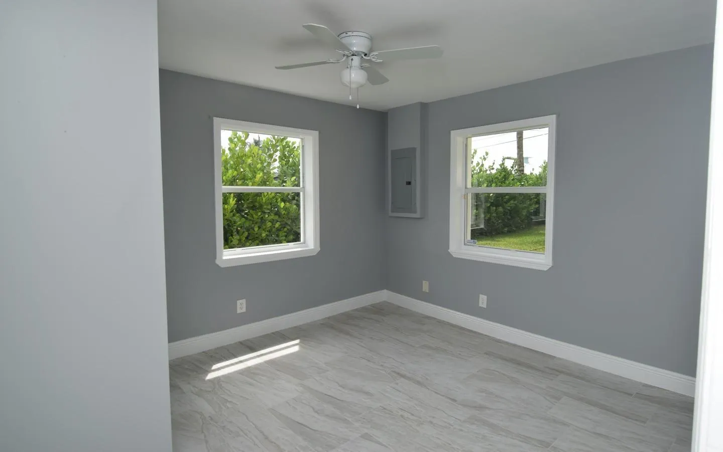 976 SW 34th Terrace