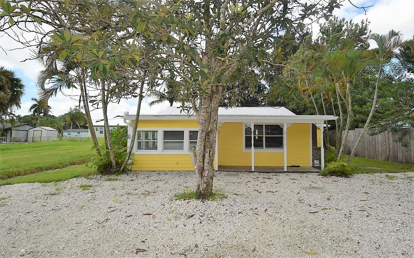 976 SW 34th Terrace