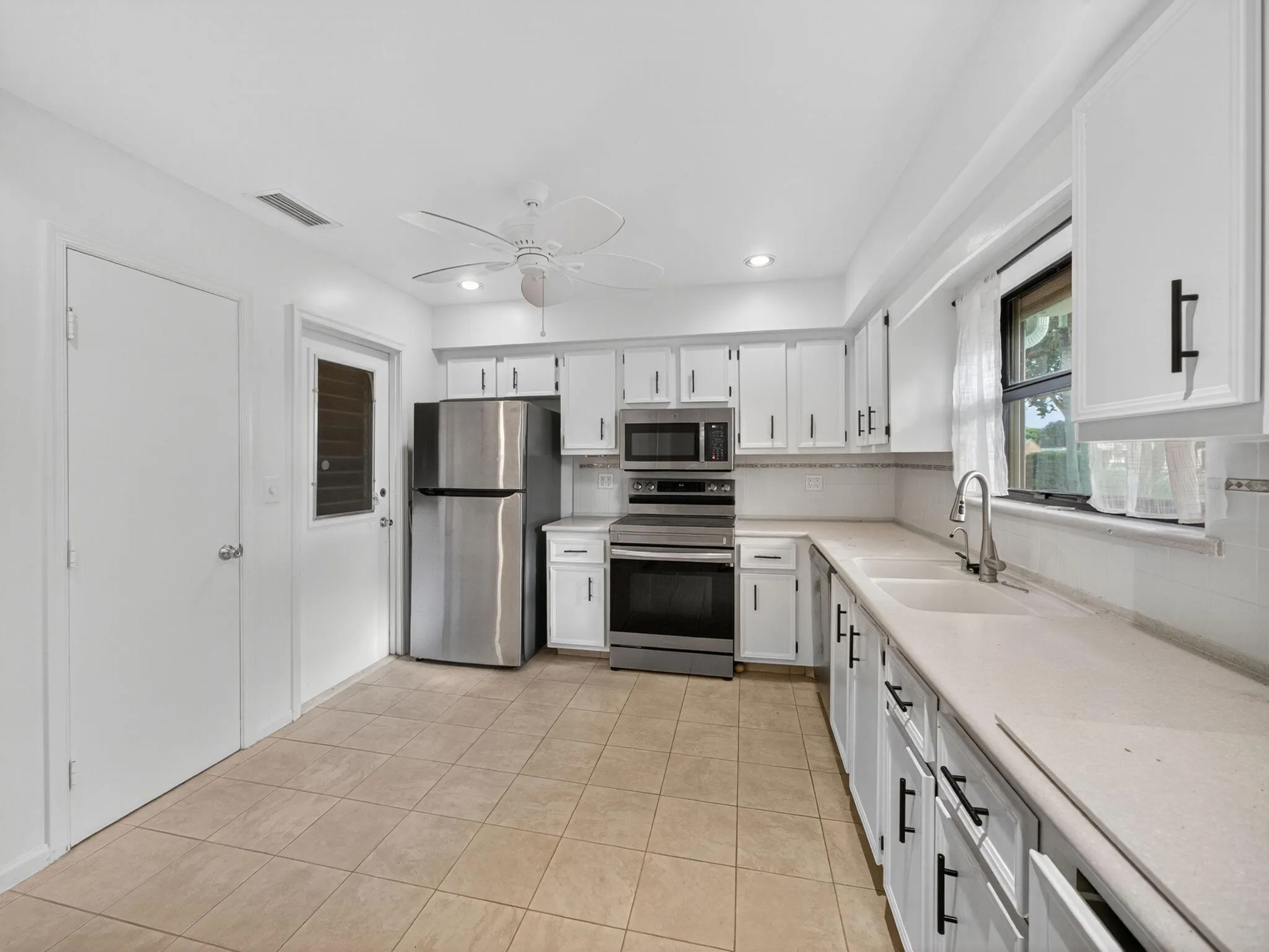 4355 Cedar Tree Place, #B
