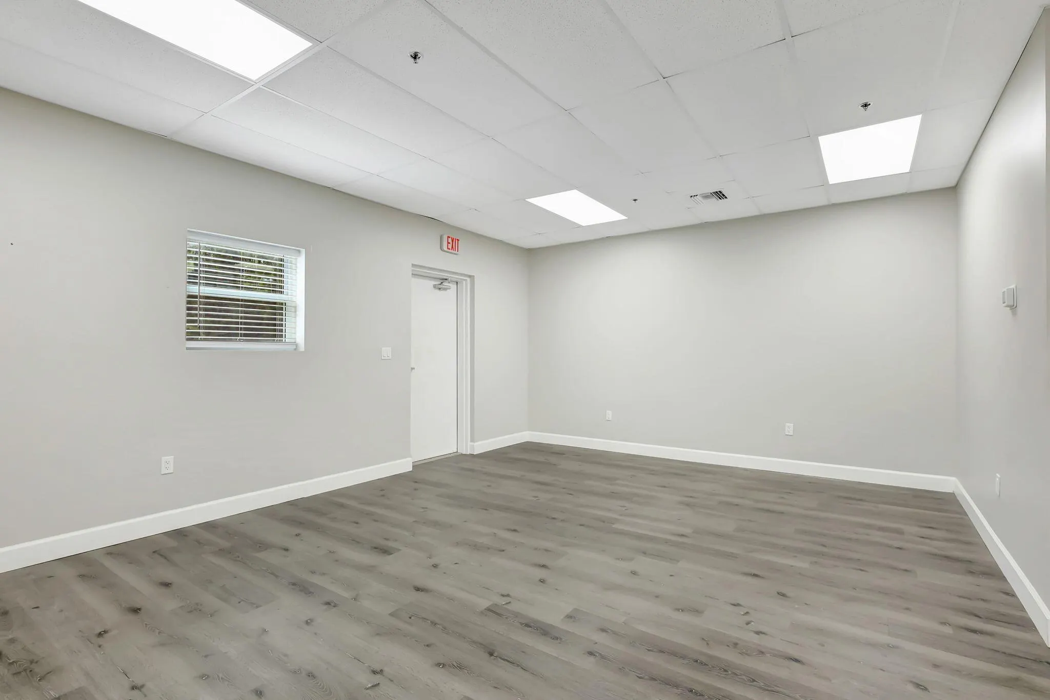 3801 Oleander Avenue, #3807