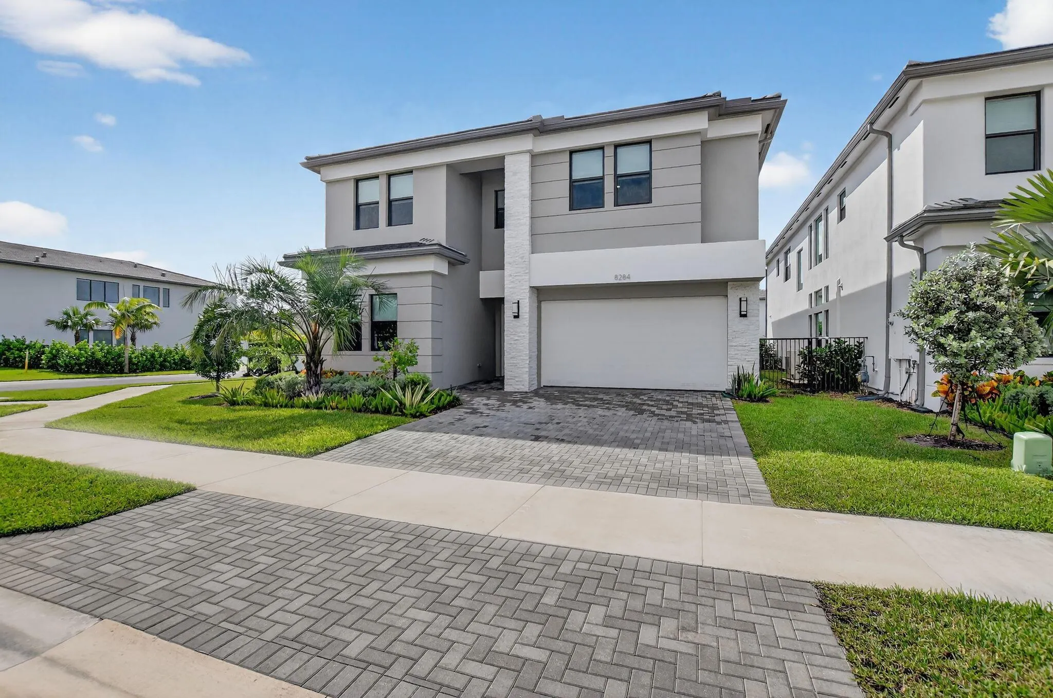 8284 Royal County Down Road