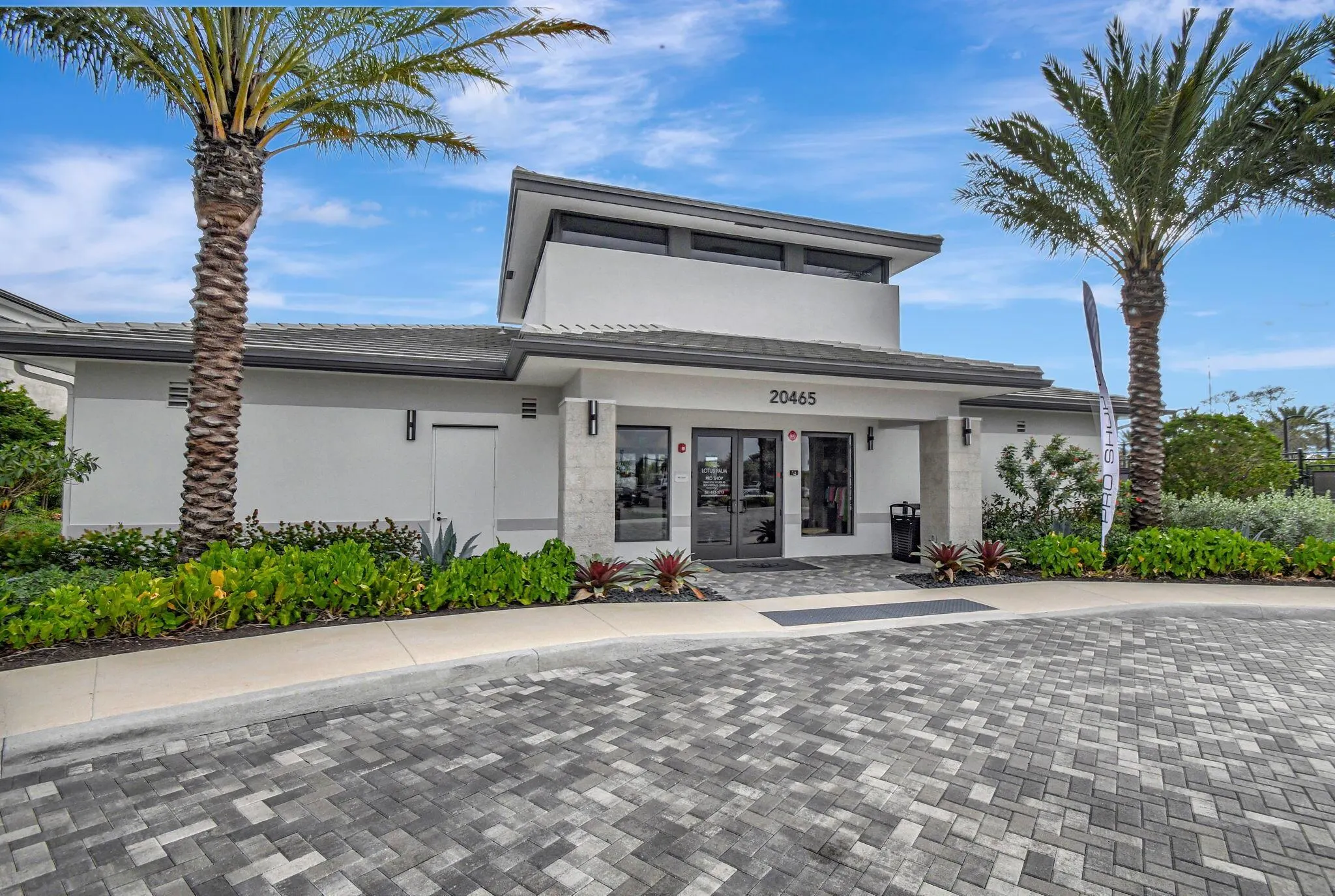 8284 Royal County Down Road