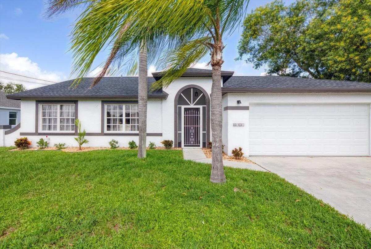2400 SE Charleston Drive