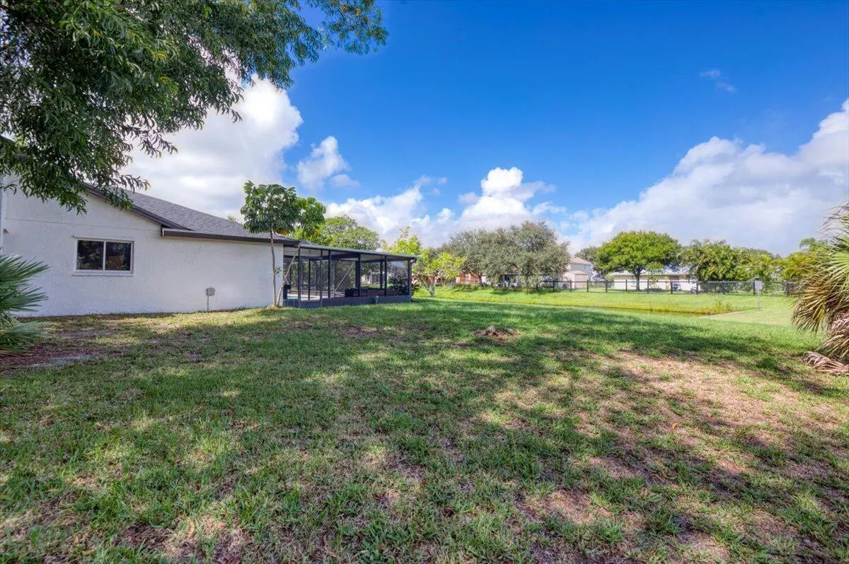 2400 SE Charleston Drive