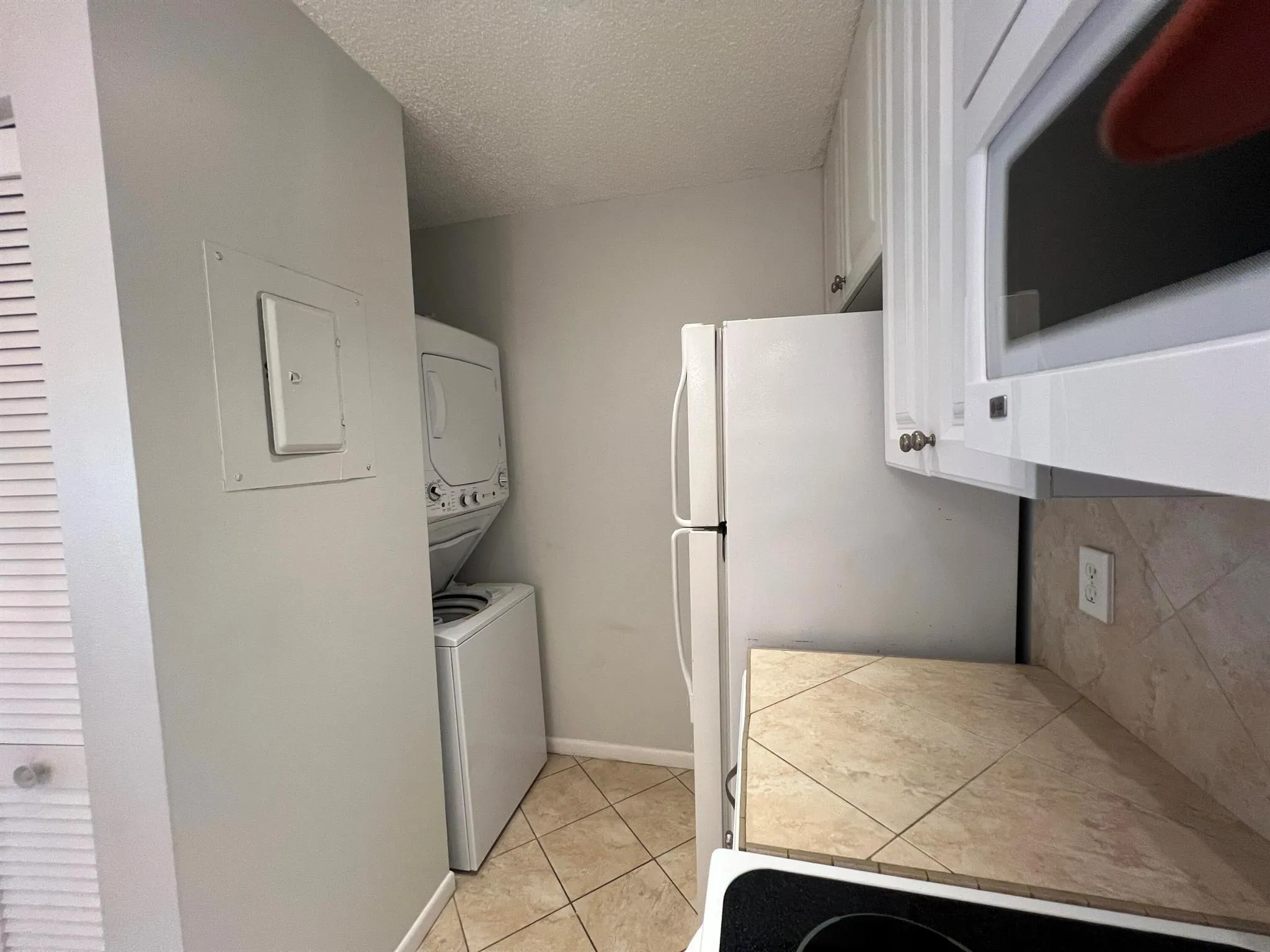 3402 Gardens East Drive, #18b
