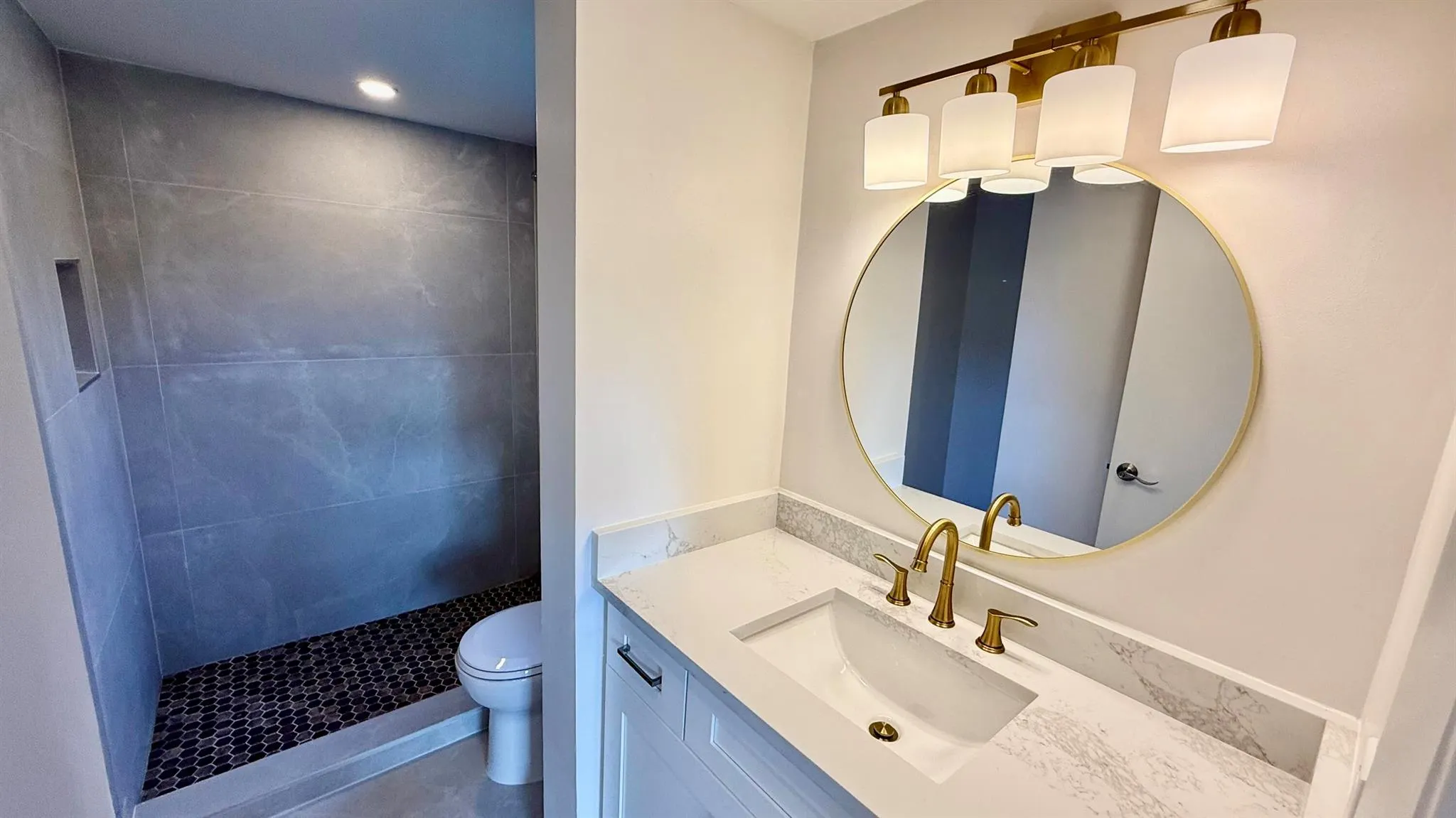 21905 Lake Forest Circle, #101