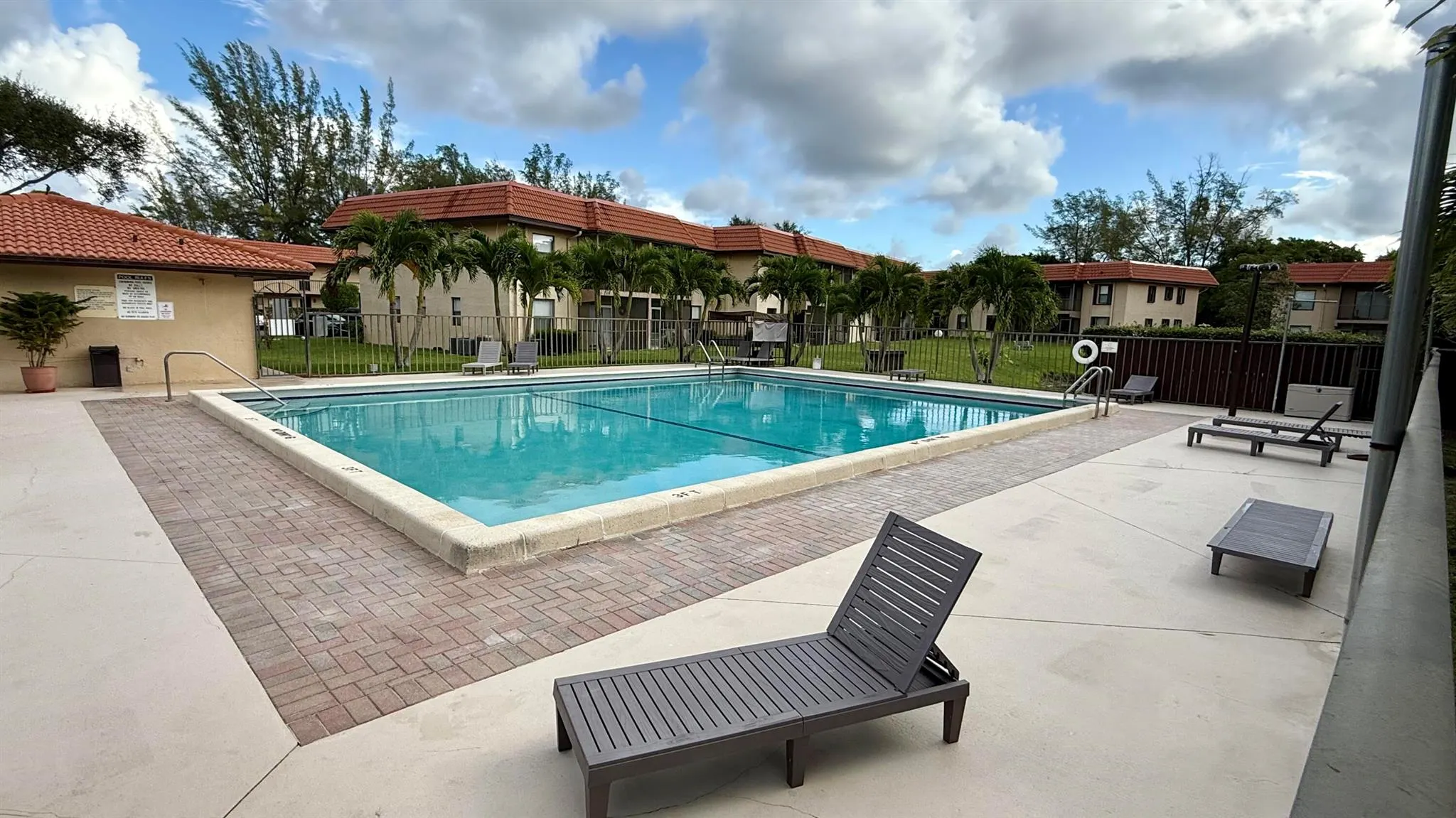 21905 Lake Forest Circle, #101