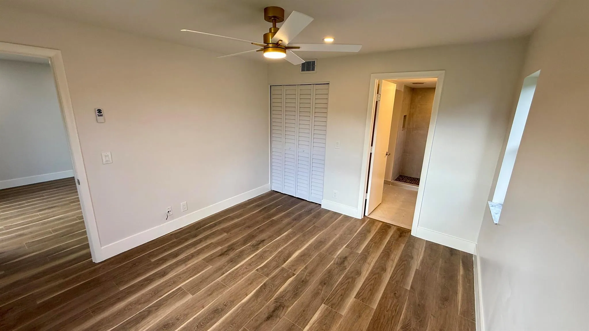 21905 Lake Forest Circle, #101