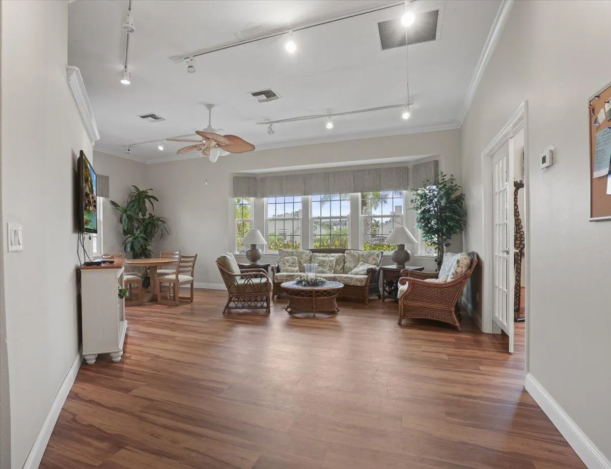 1820 Waterford Drive, #3
