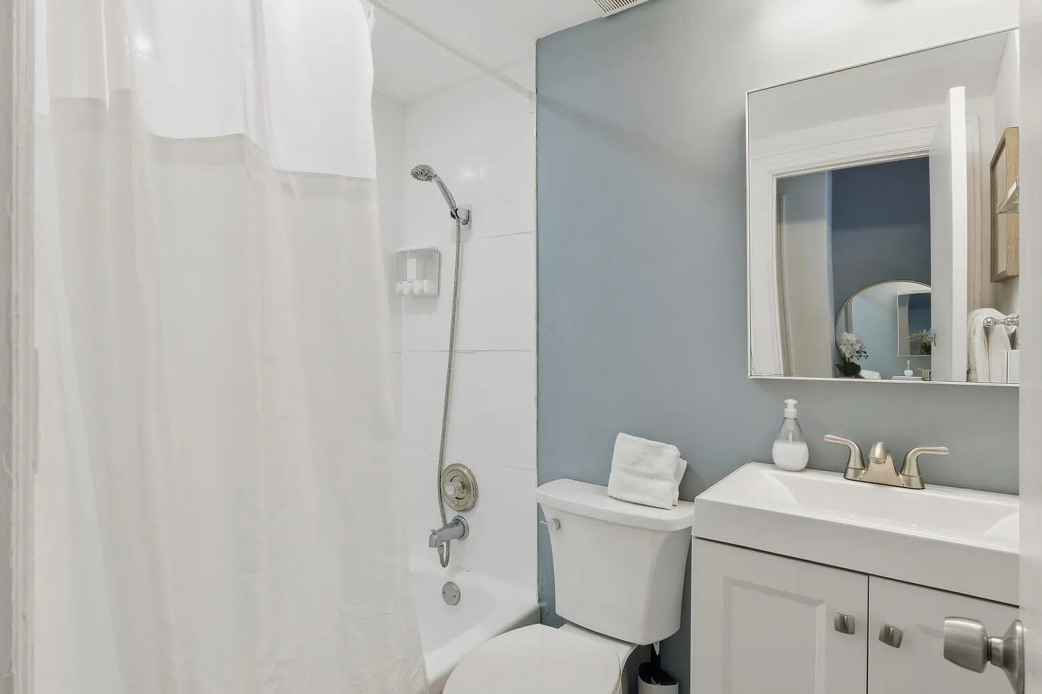 235 Sunrise Avenue, #2259