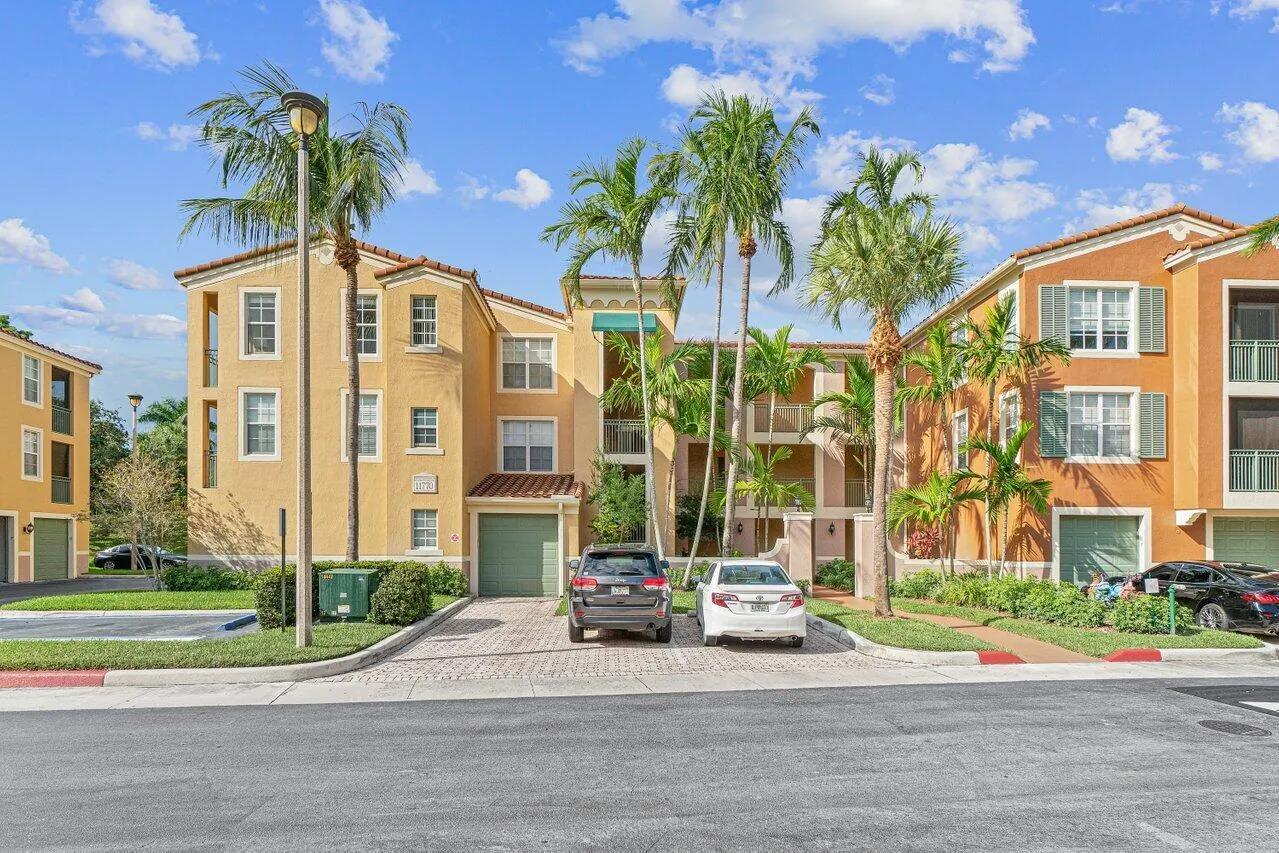 11770 Saint Andrews Place, #102