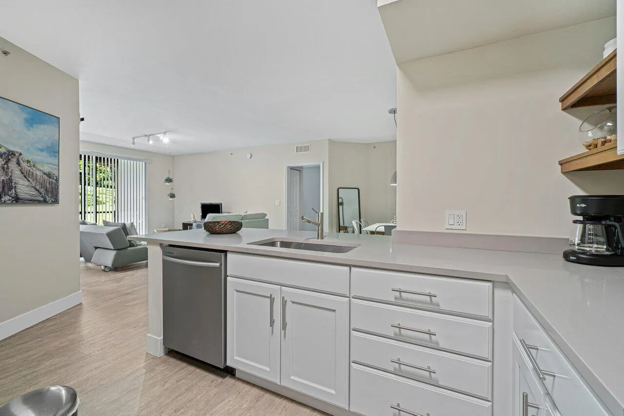 11770 Saint Andrews Place, #102
