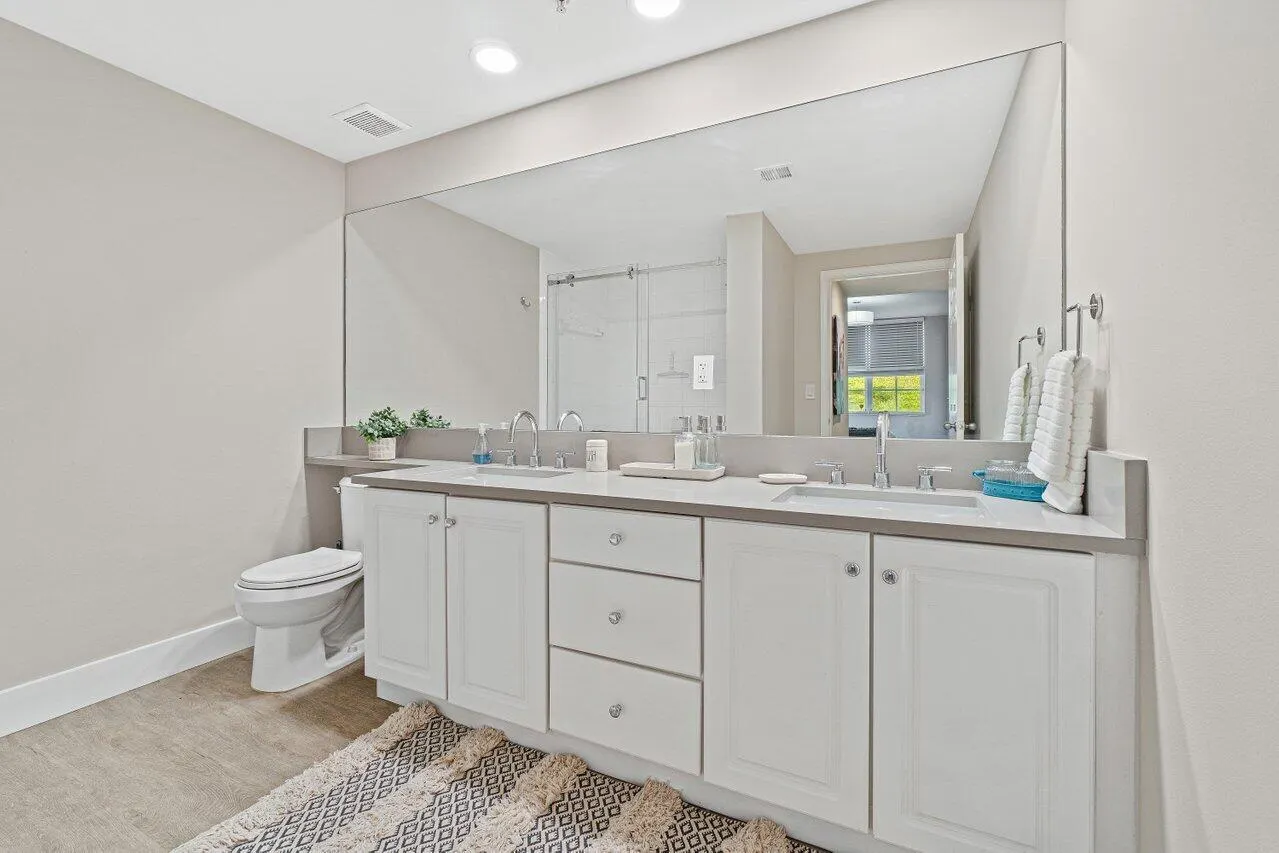 11770 Saint Andrews Place, #102