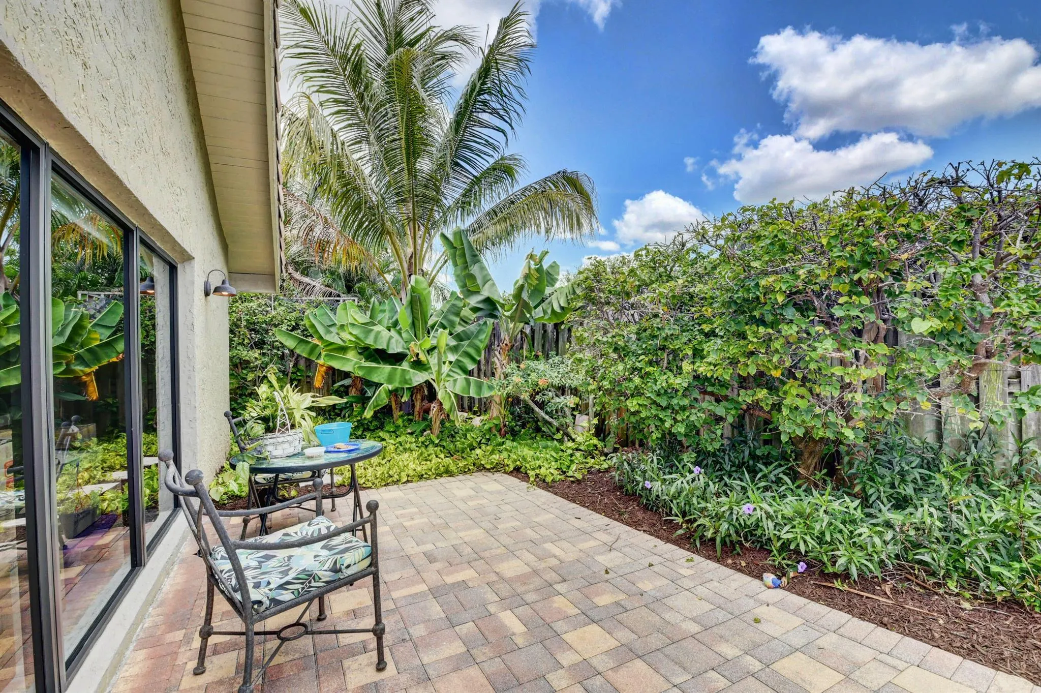 5850 Vista Linda Lane