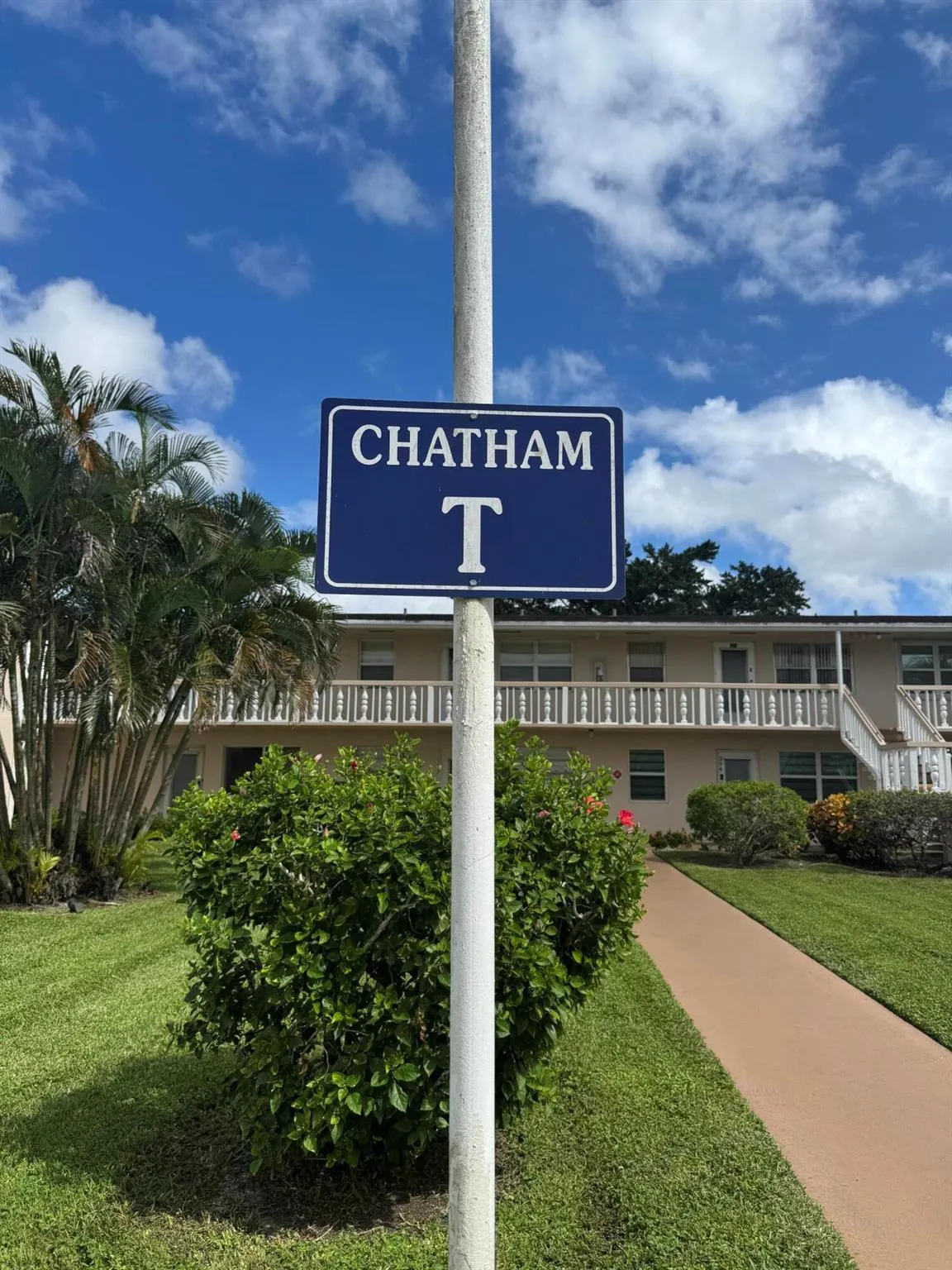 393 Chatham T