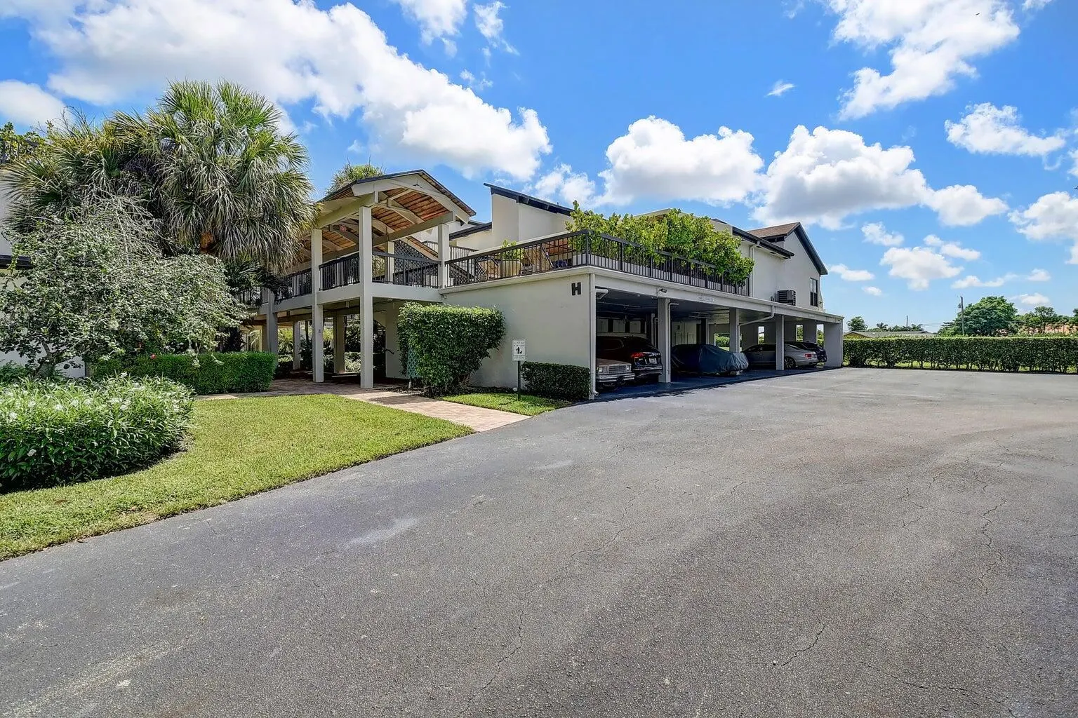 830 Greensward Court, #107-H