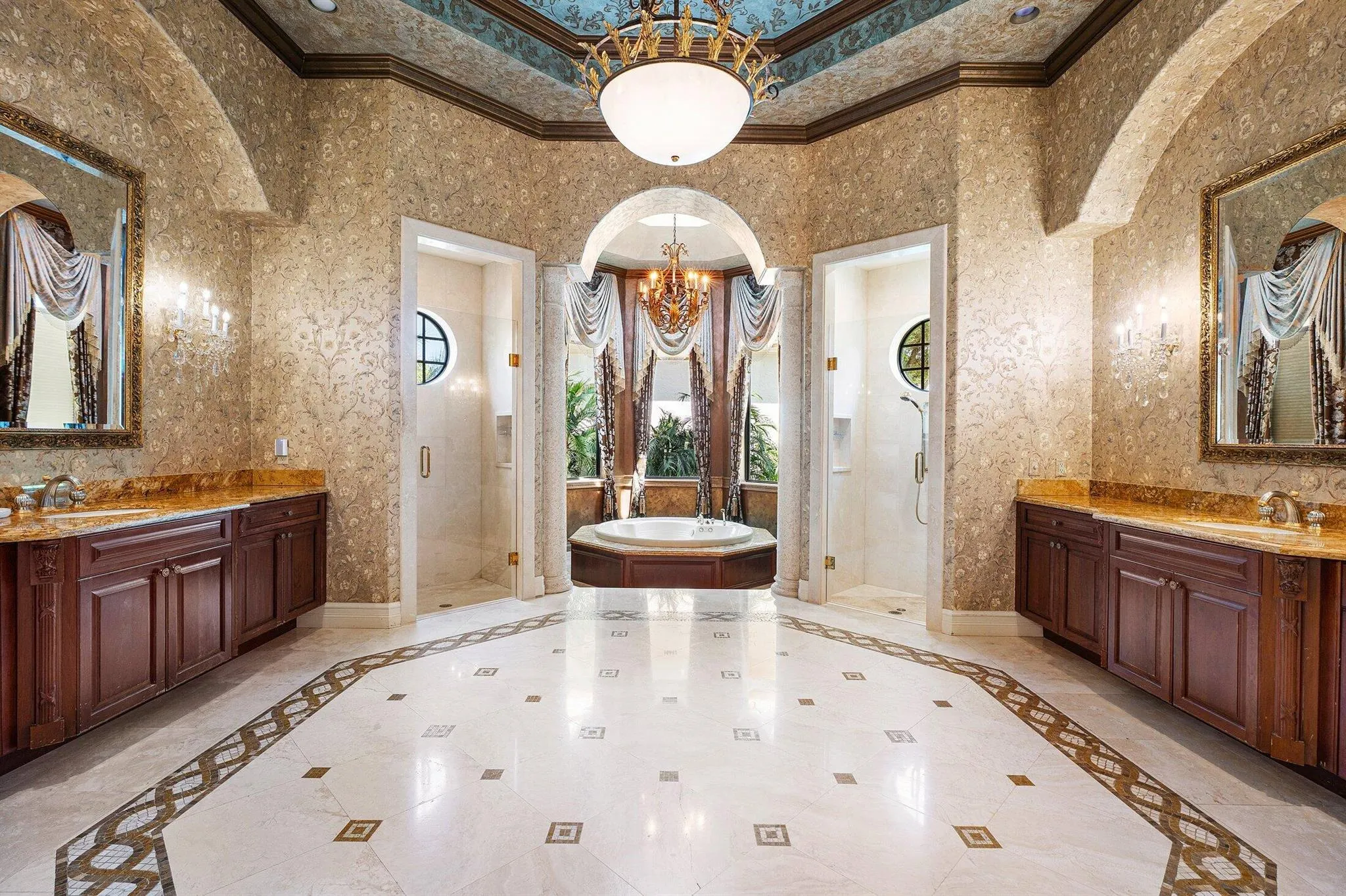 207 Grand Pointe Drive