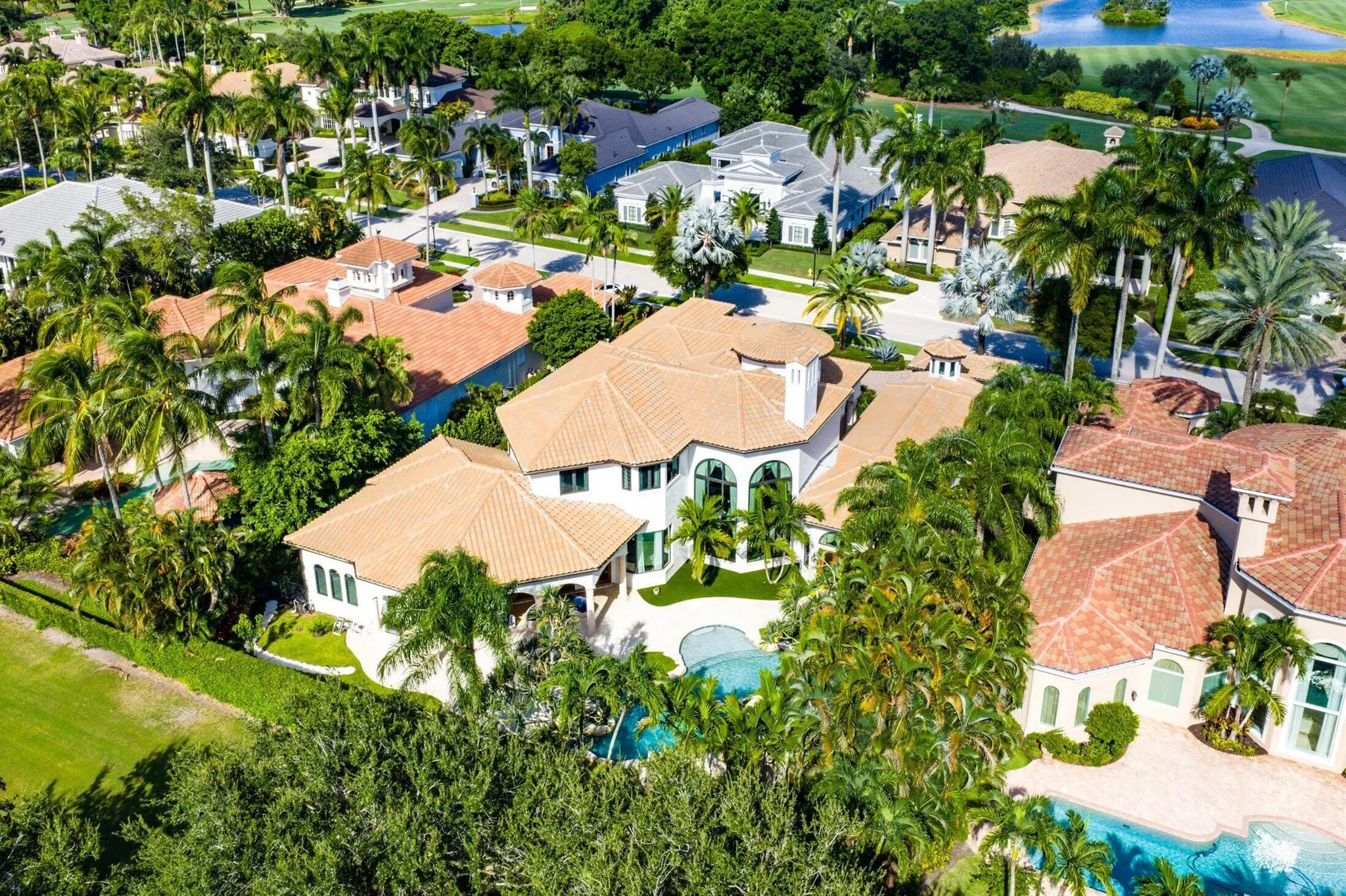 207 Grand Pointe Drive