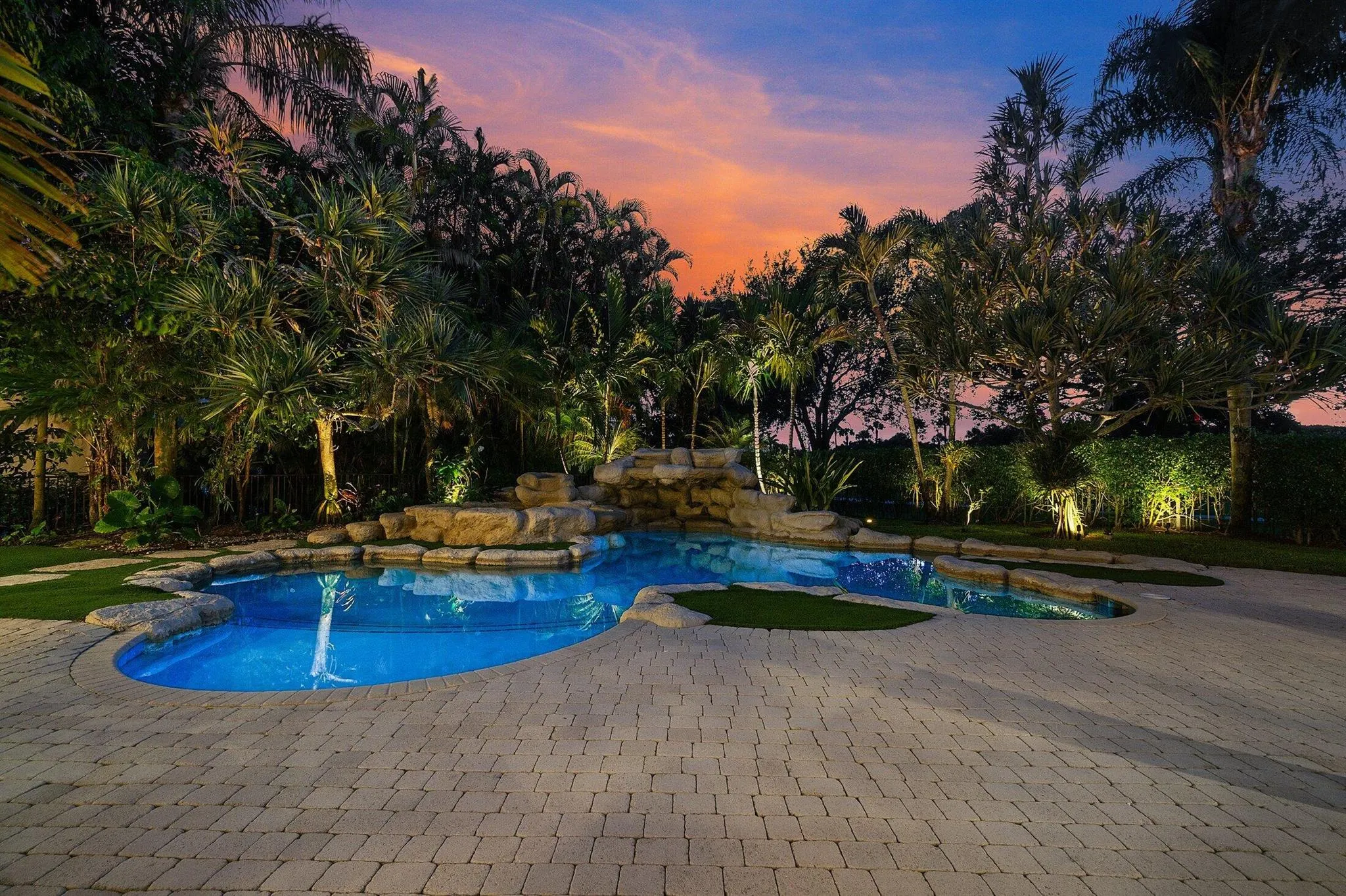 207 Grand Pointe Drive