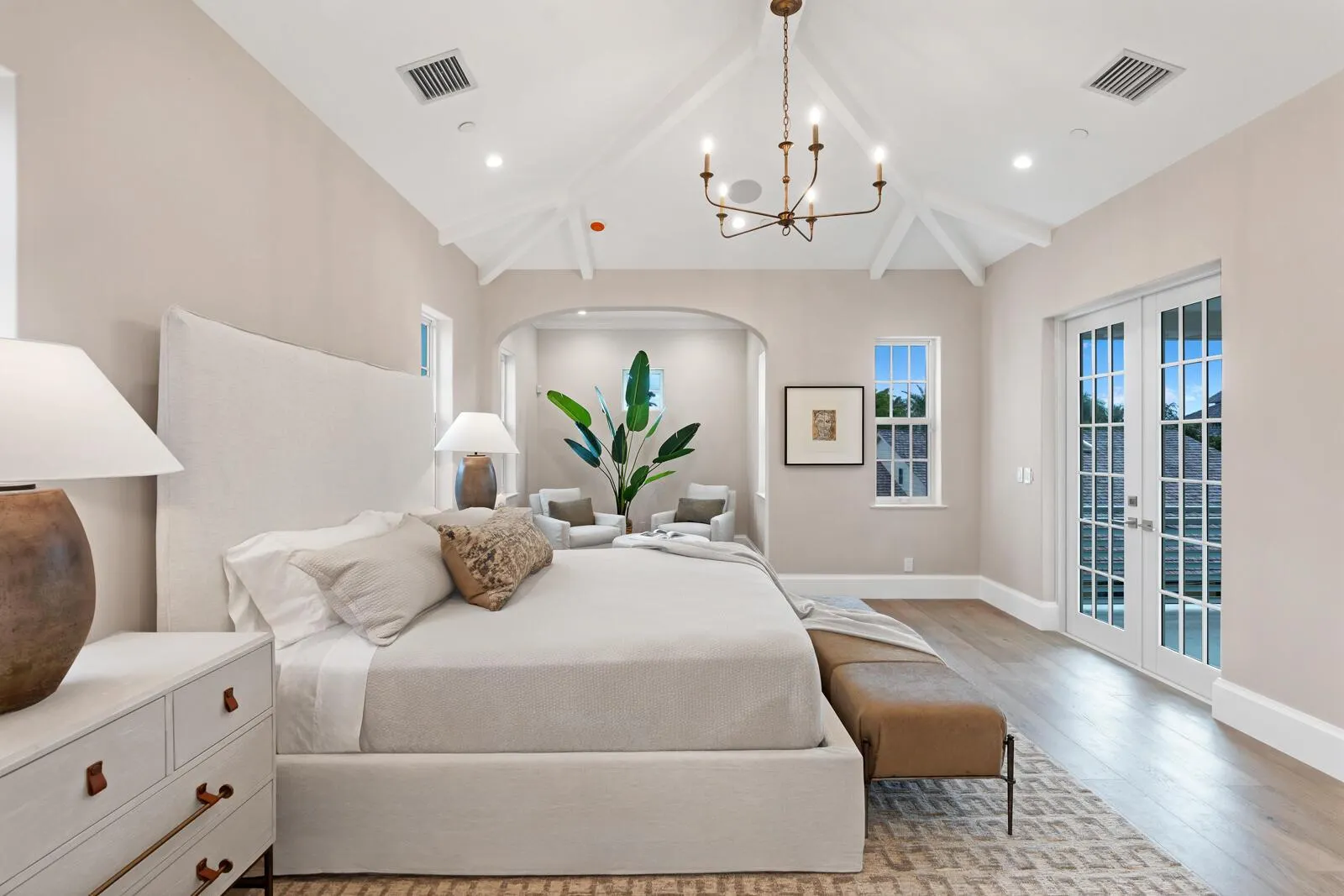 1114 Vista Del Mar Drive N