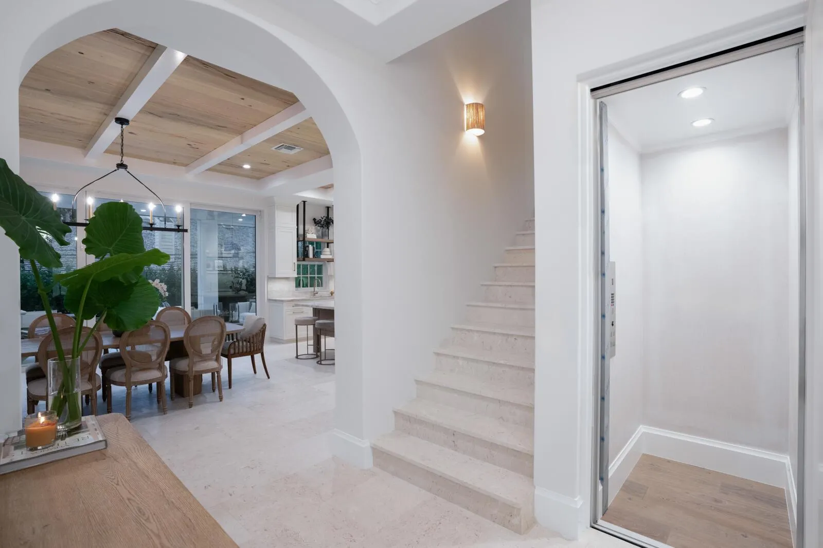 1114 Vista Del Mar Drive N