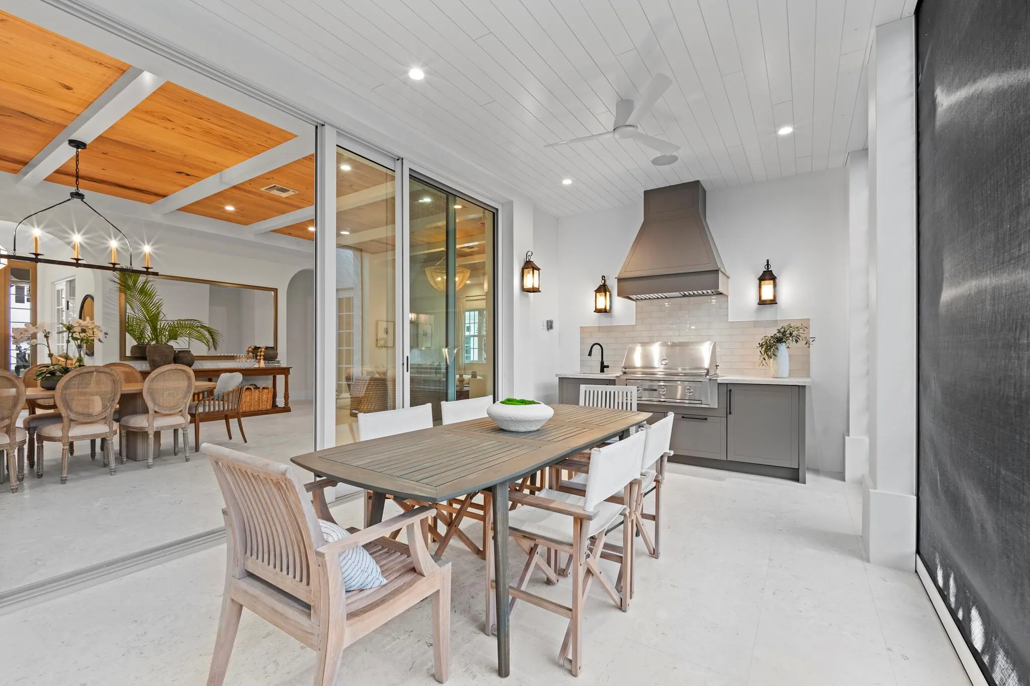 1114 Vista Del Mar Drive N