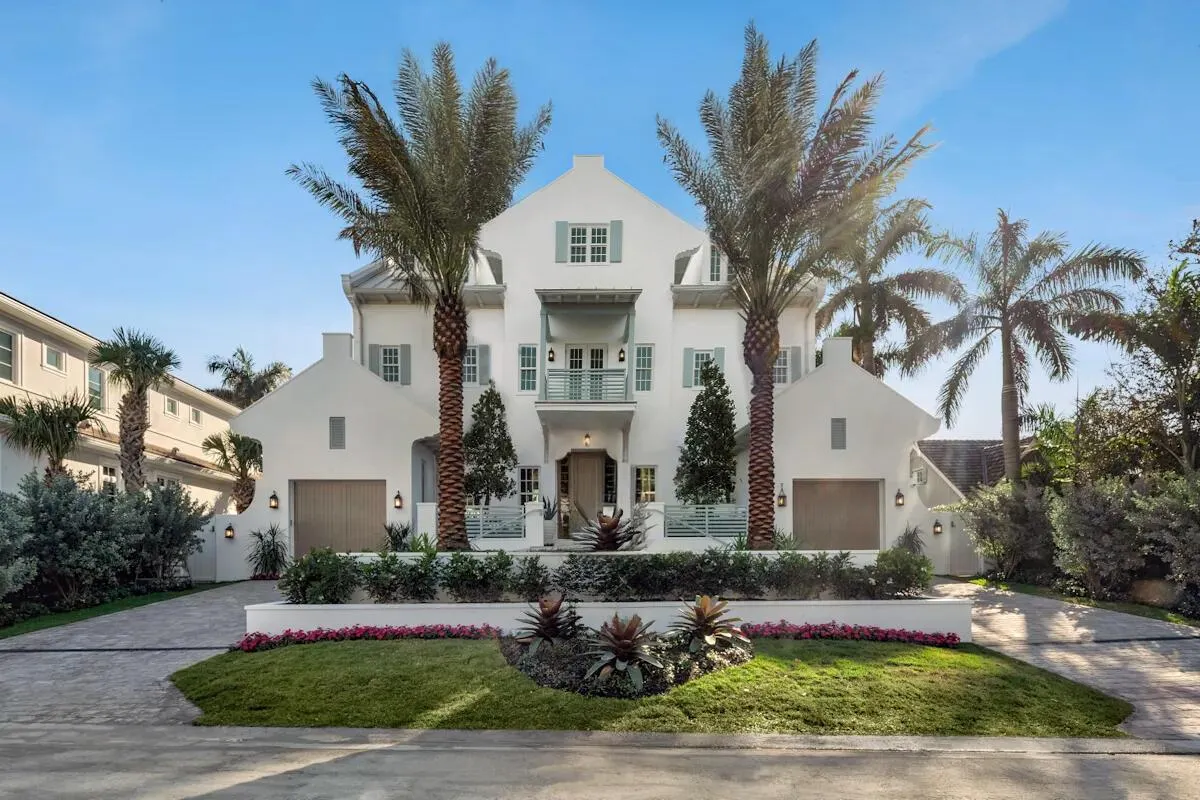 1114 Vista Del Mar Drive N