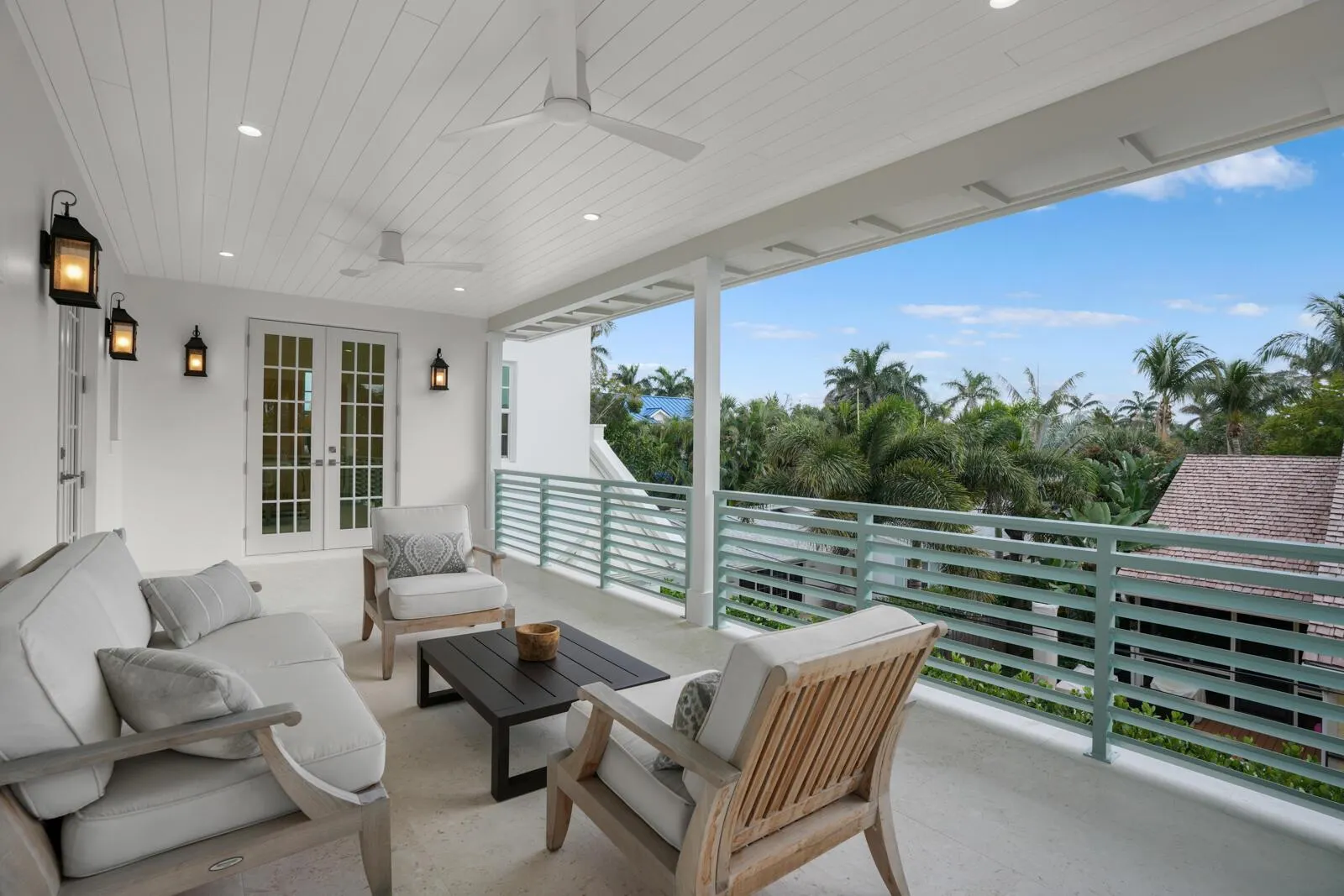 1114 Vista Del Mar Drive N