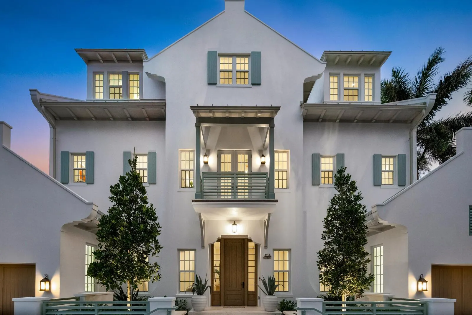 1114 Vista Del Mar Drive N