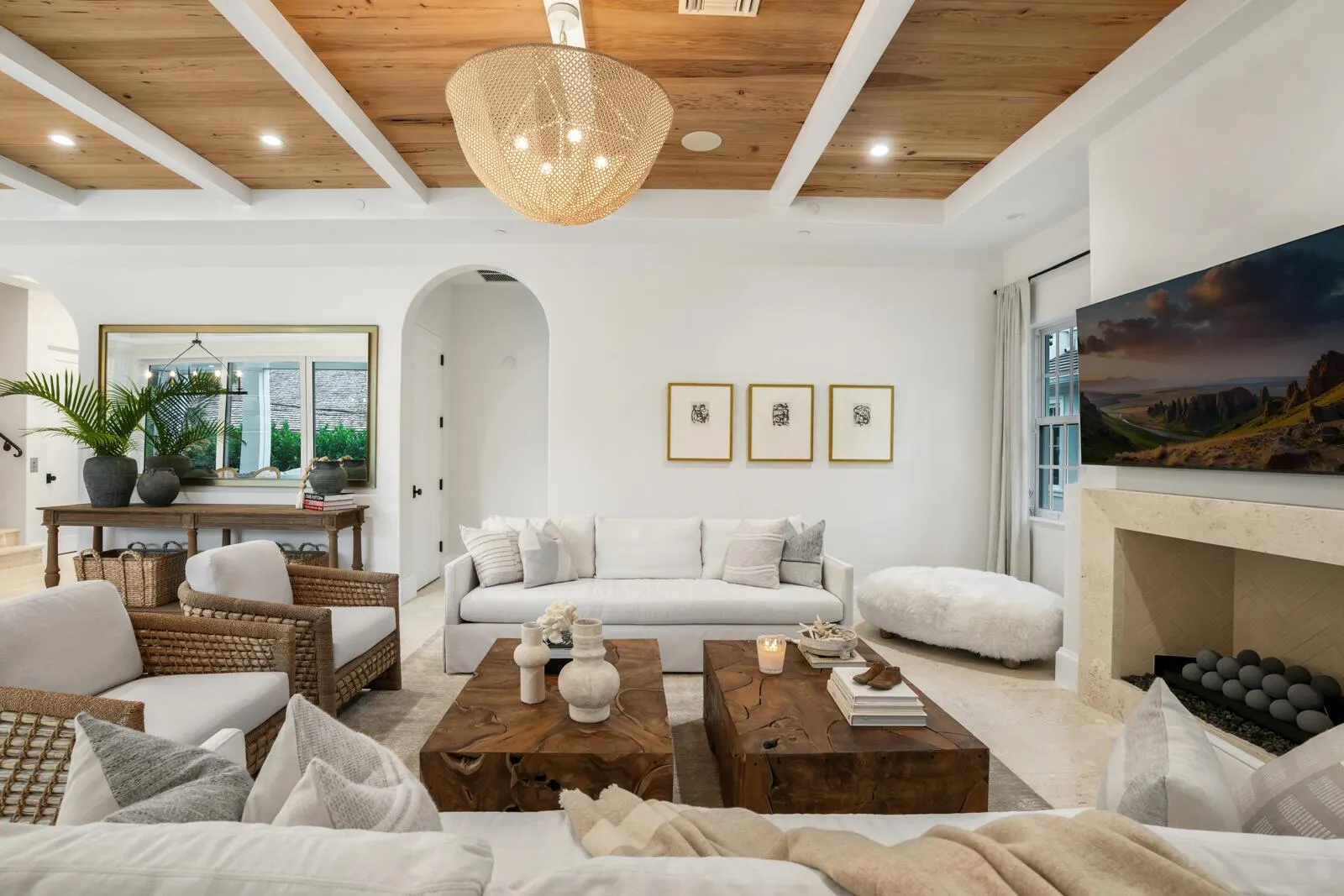 1114 Vista Del Mar Drive N