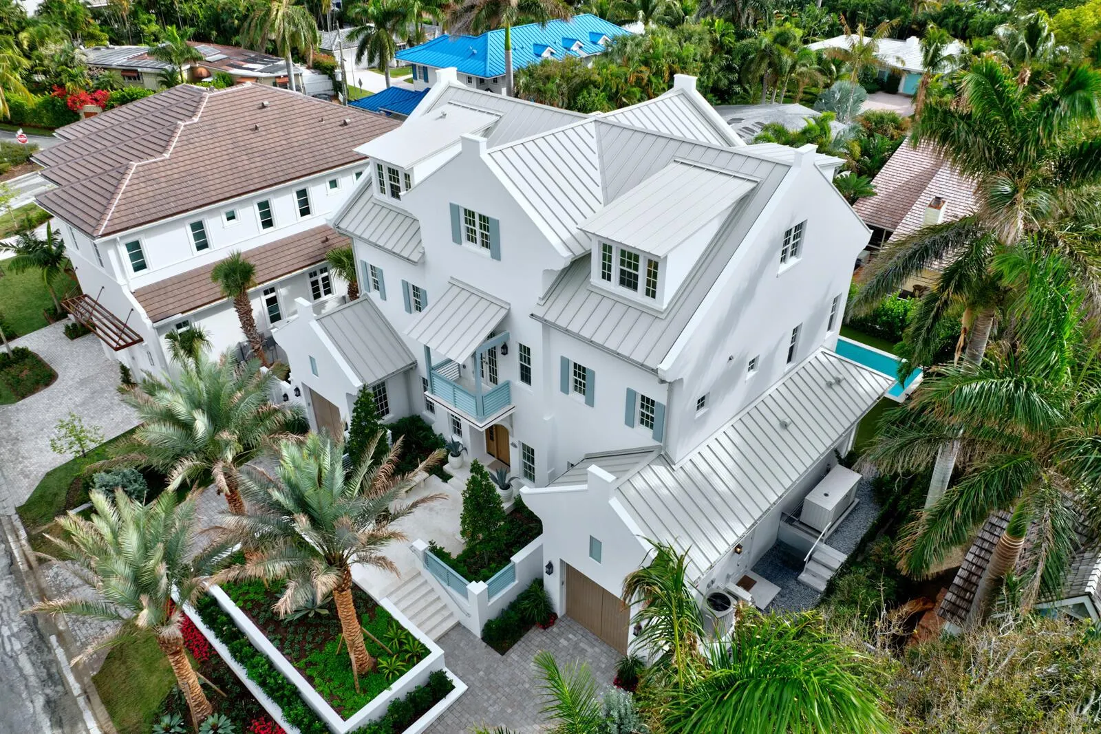 1114 Vista Del Mar Drive N