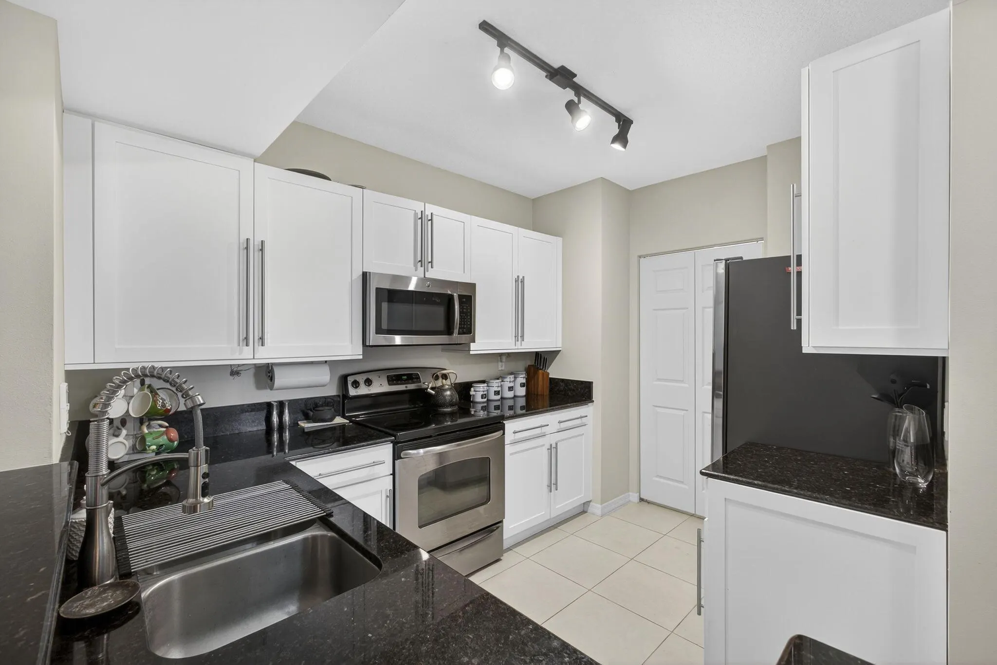 4903 Midtown Lane, #3321