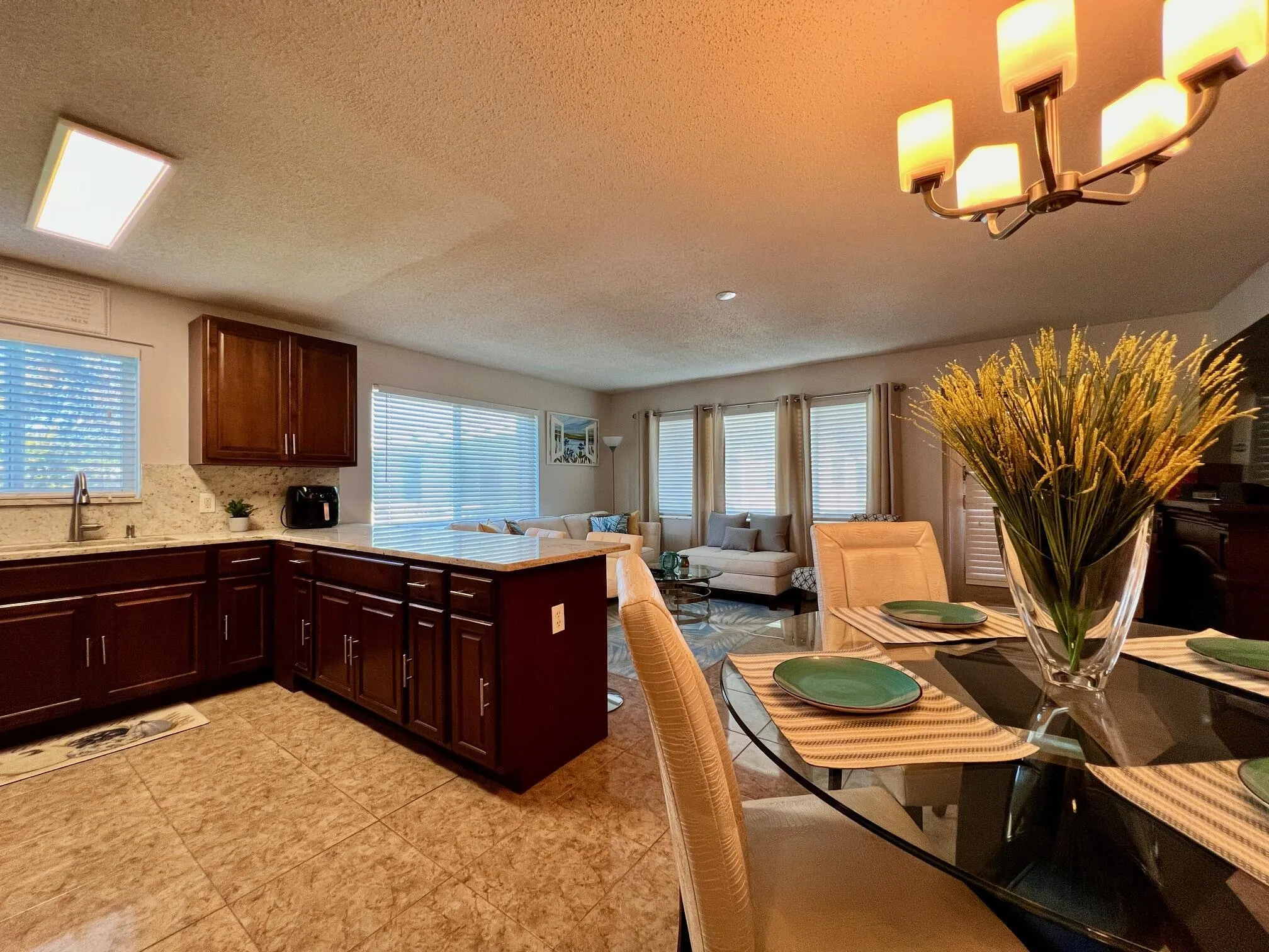 136 Dorchester F